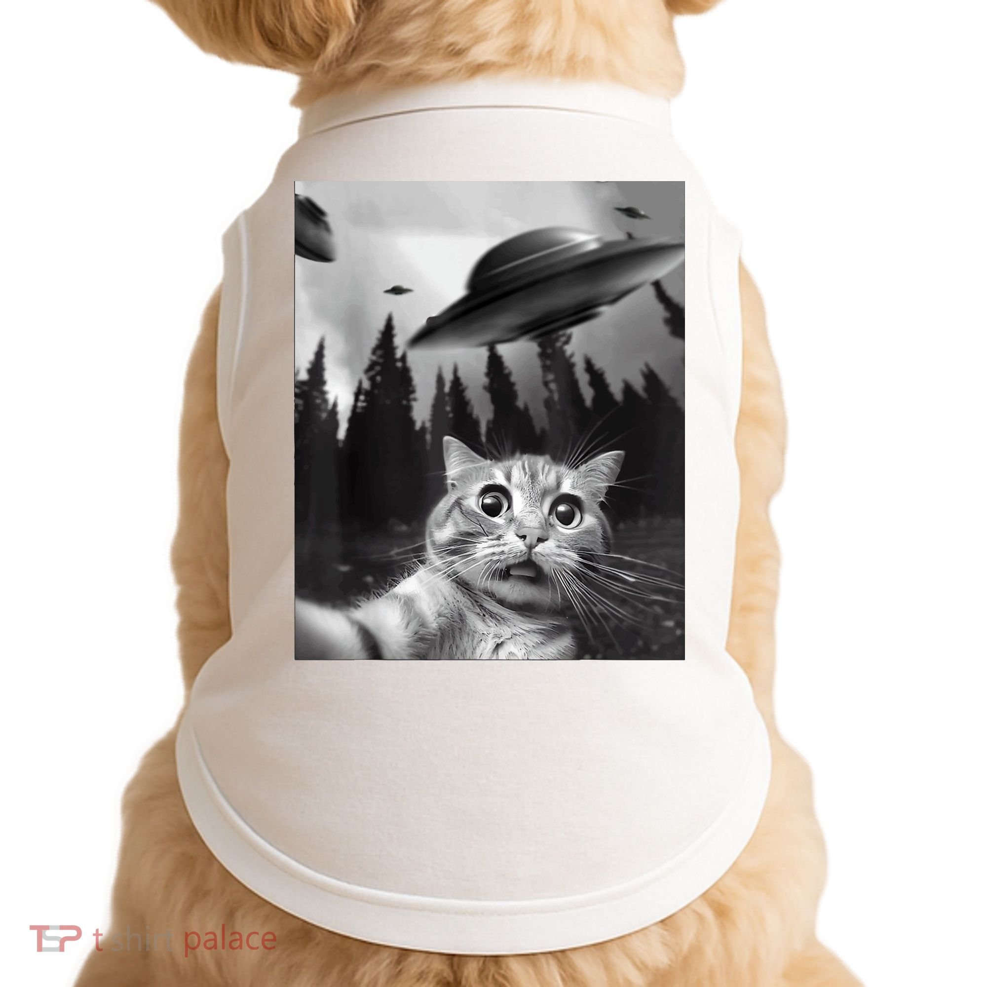 Cat Selfie With Alien UFO Funny Cat Lovers Spaceship Gift Doggie Tank
