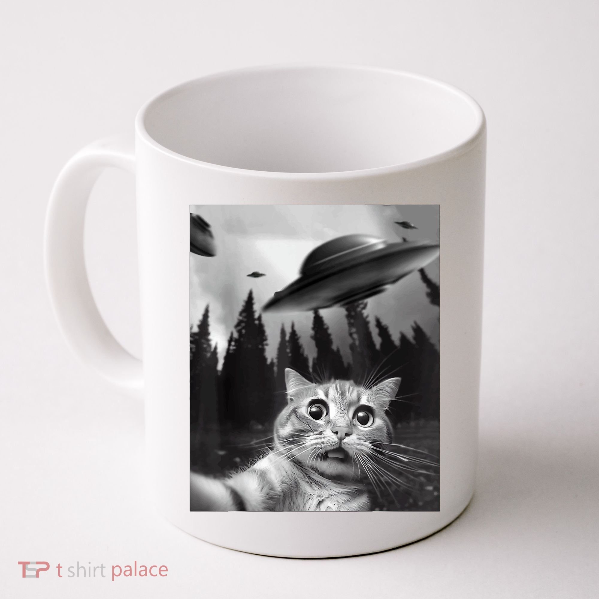Cat Selfie With Alien UFO Funny Cat Lovers Spaceship Gift Coffee Mug