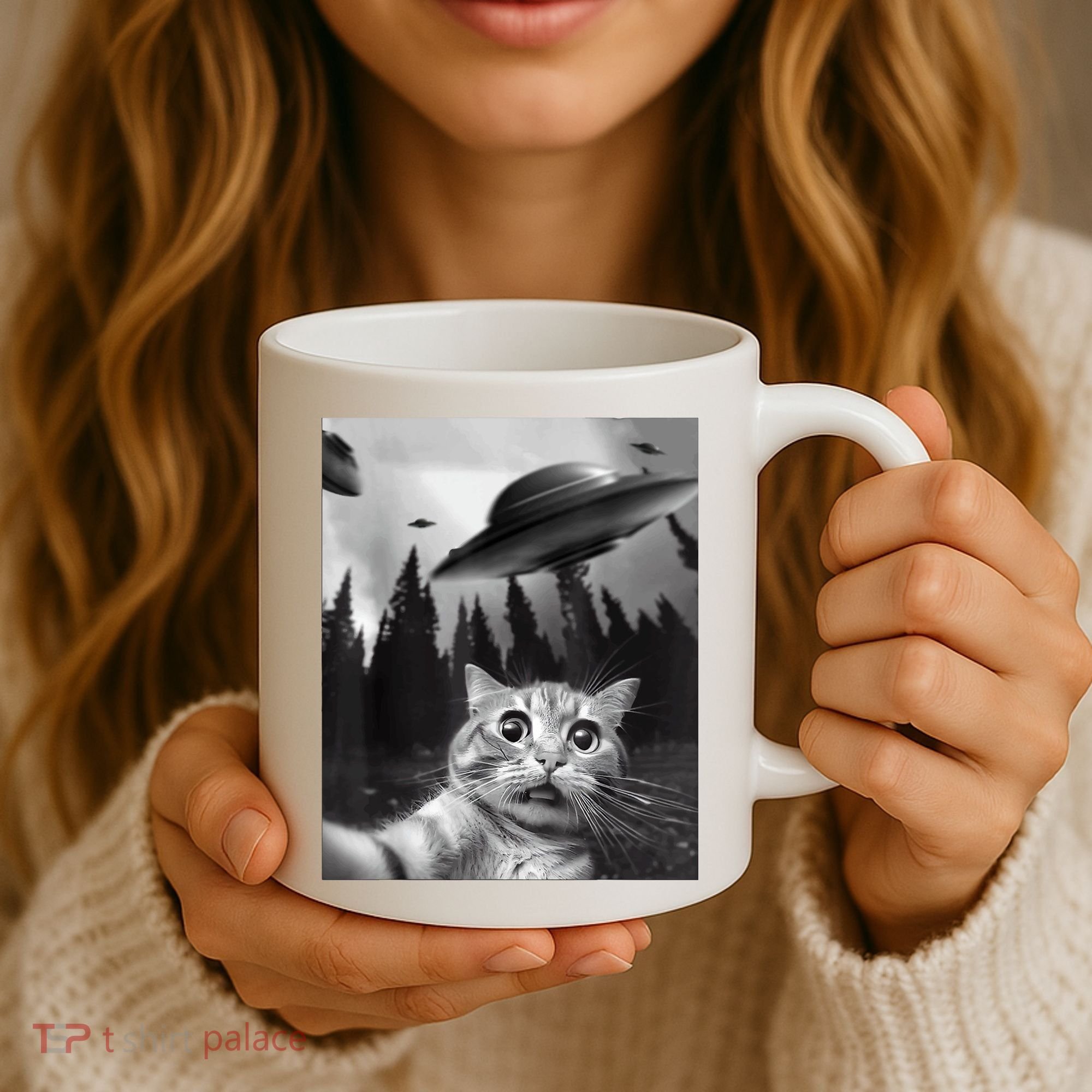 Cat Selfie With Alien UFO Funny Cat Lovers Spaceship Gift Coffee Mug