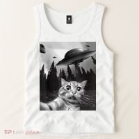 Cat Selfie With Alien UFO Funny Cat Lovers Spaceship Gift Tank Top thumb 2