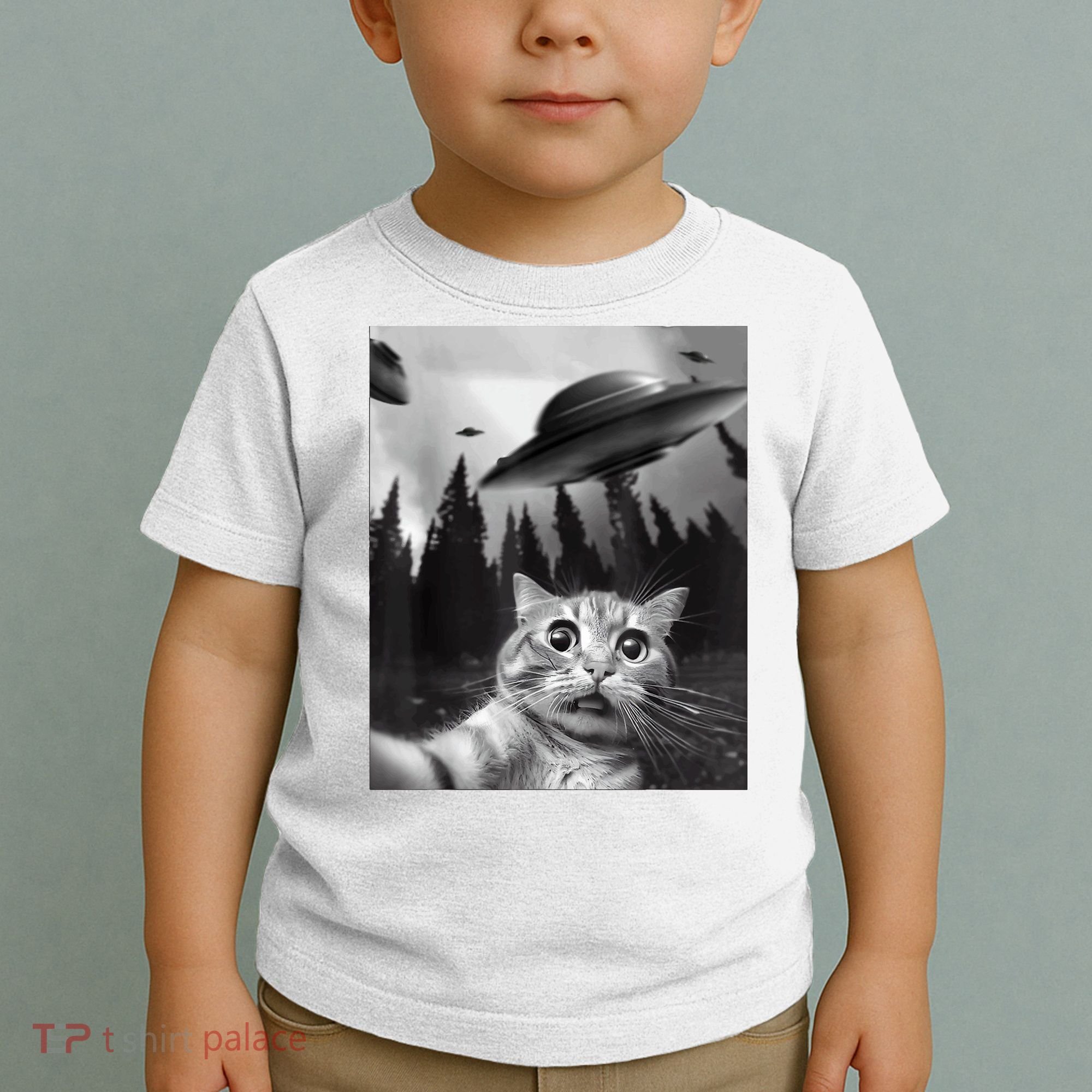 Cat Selfie With Alien UFO Funny Cat Lovers Spaceship Gift Toddler T-Shirt