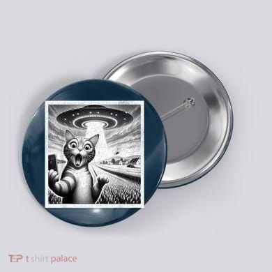 Cat Selfie With Alien Ufo Funny Cat For Women Button