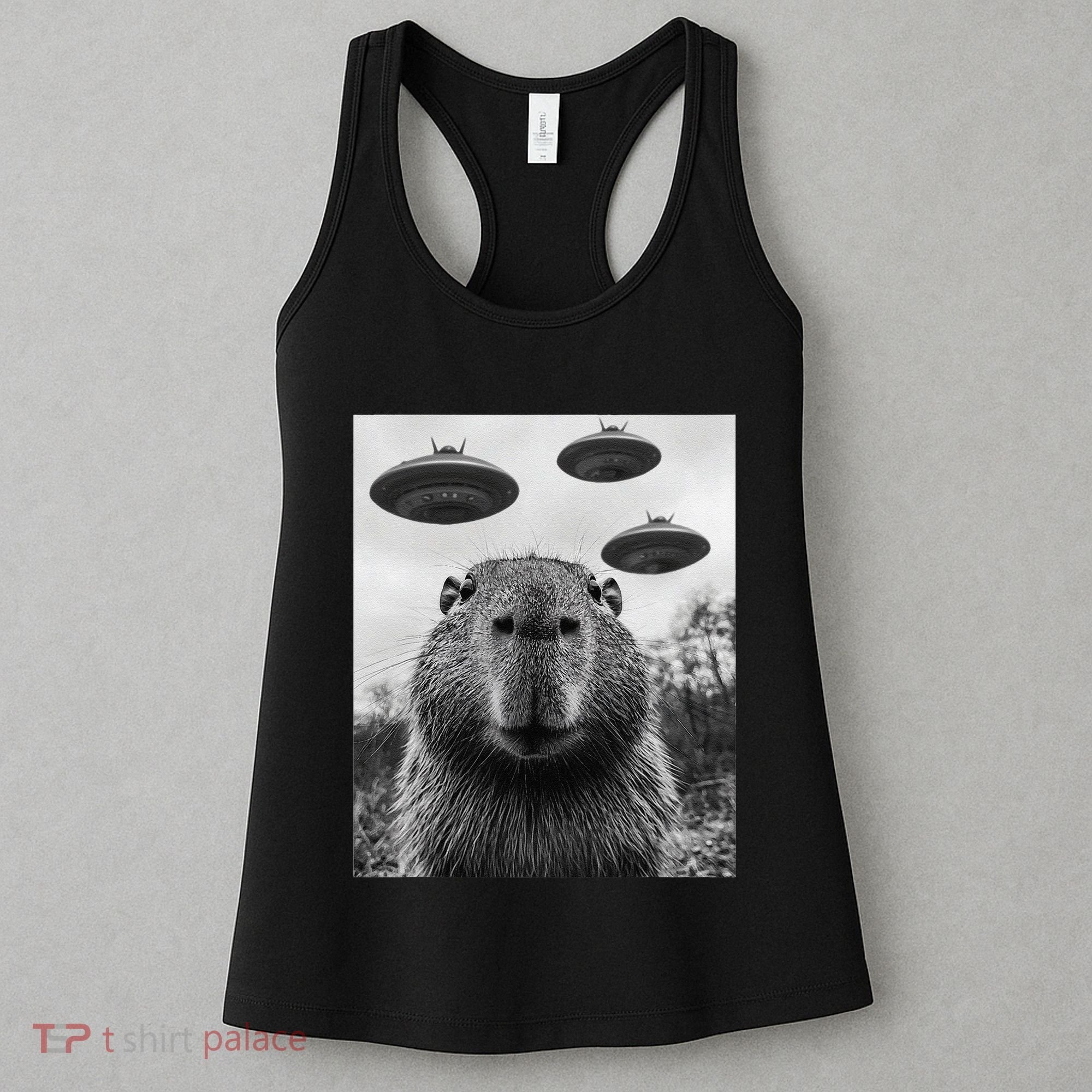 Capybara Selfie With Ufos Funny Graphic Women's Tank Top
