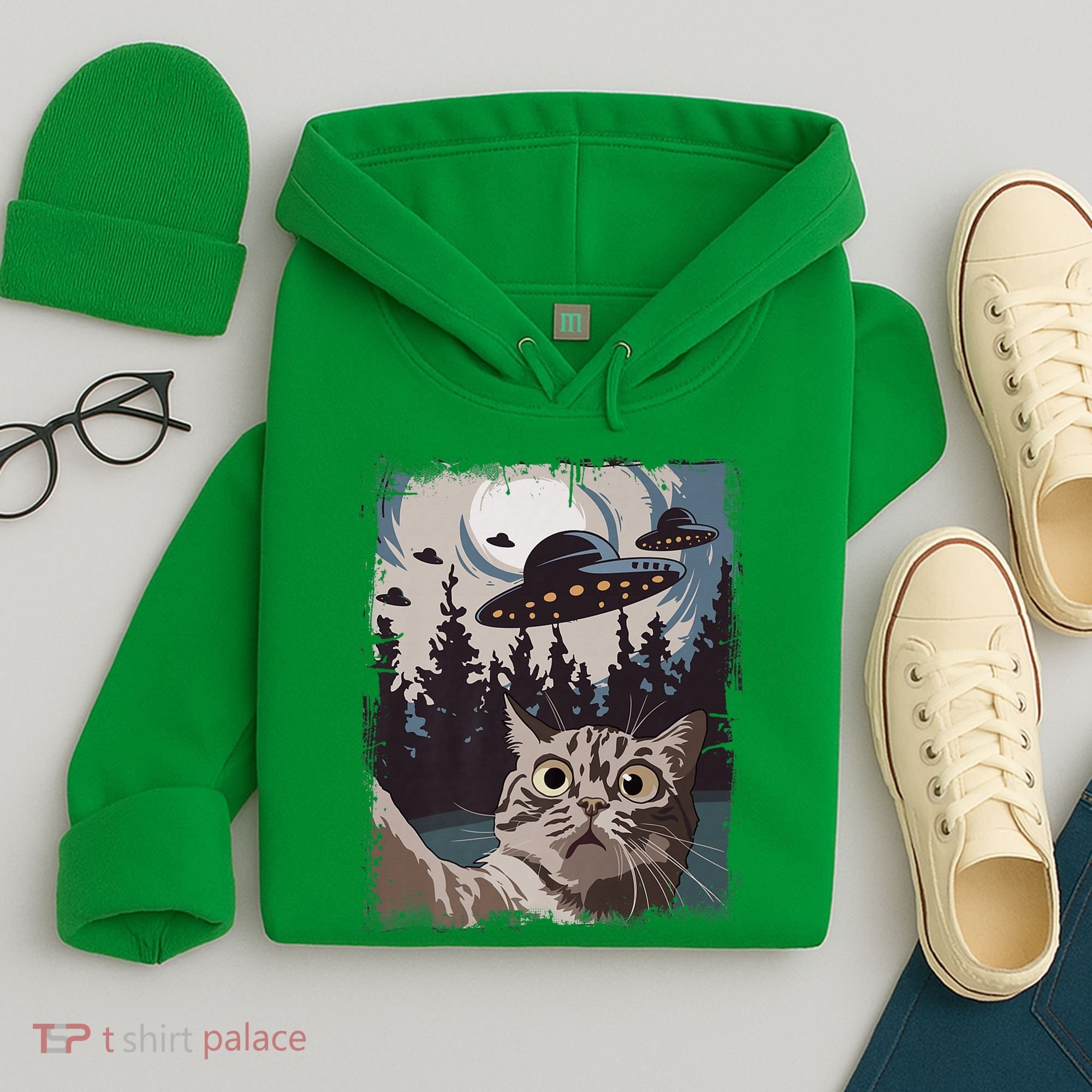 Cat Selfie With Ufo Alien Funny Cat Graphic Hoodie