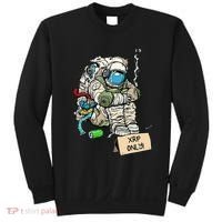 Cryptocurrency Talk - Astronaut Hodler Begging For XRP Sweatshirt thumb 0