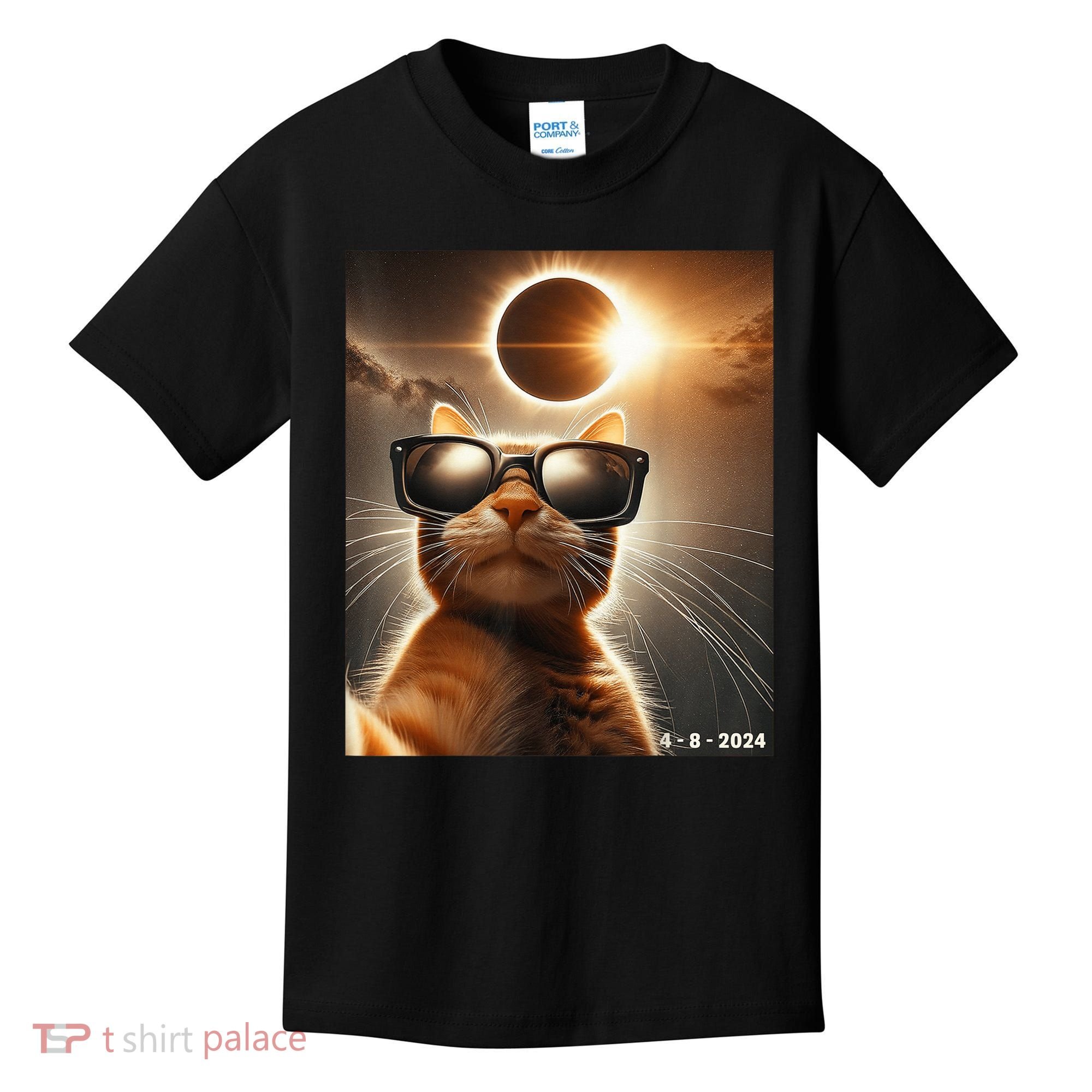 Cat Taking A Selfie With Solar 2024 Eclipse Wearing Glasses Kids T-Shirt