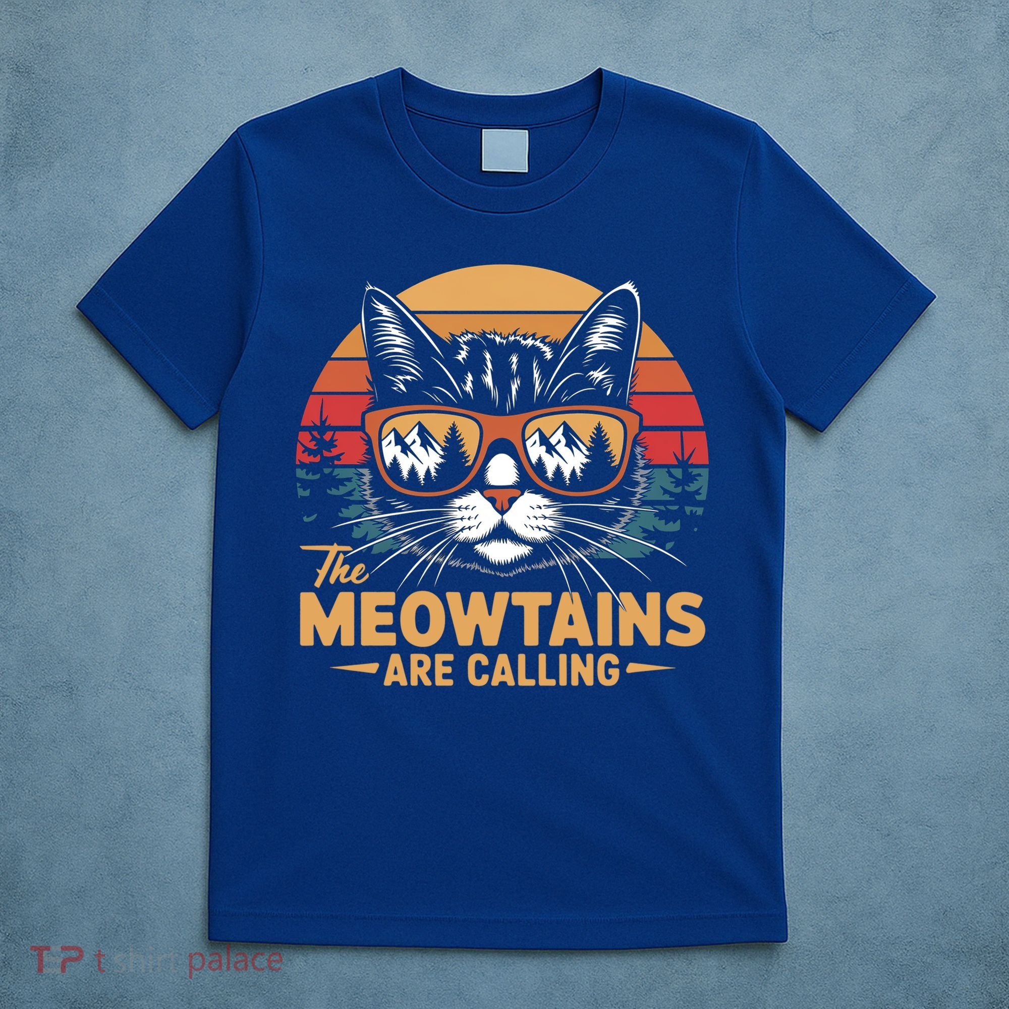 Cat The Meowtains Are Calling Ski Lover Winter Vacation  T-Shirt