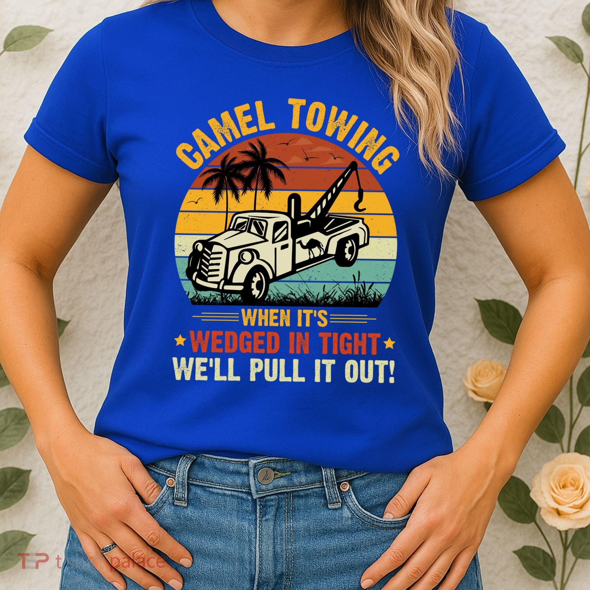 Camel Towing Retro Adult Humor Saying Funny Halloween Gift Women's T-Shirt