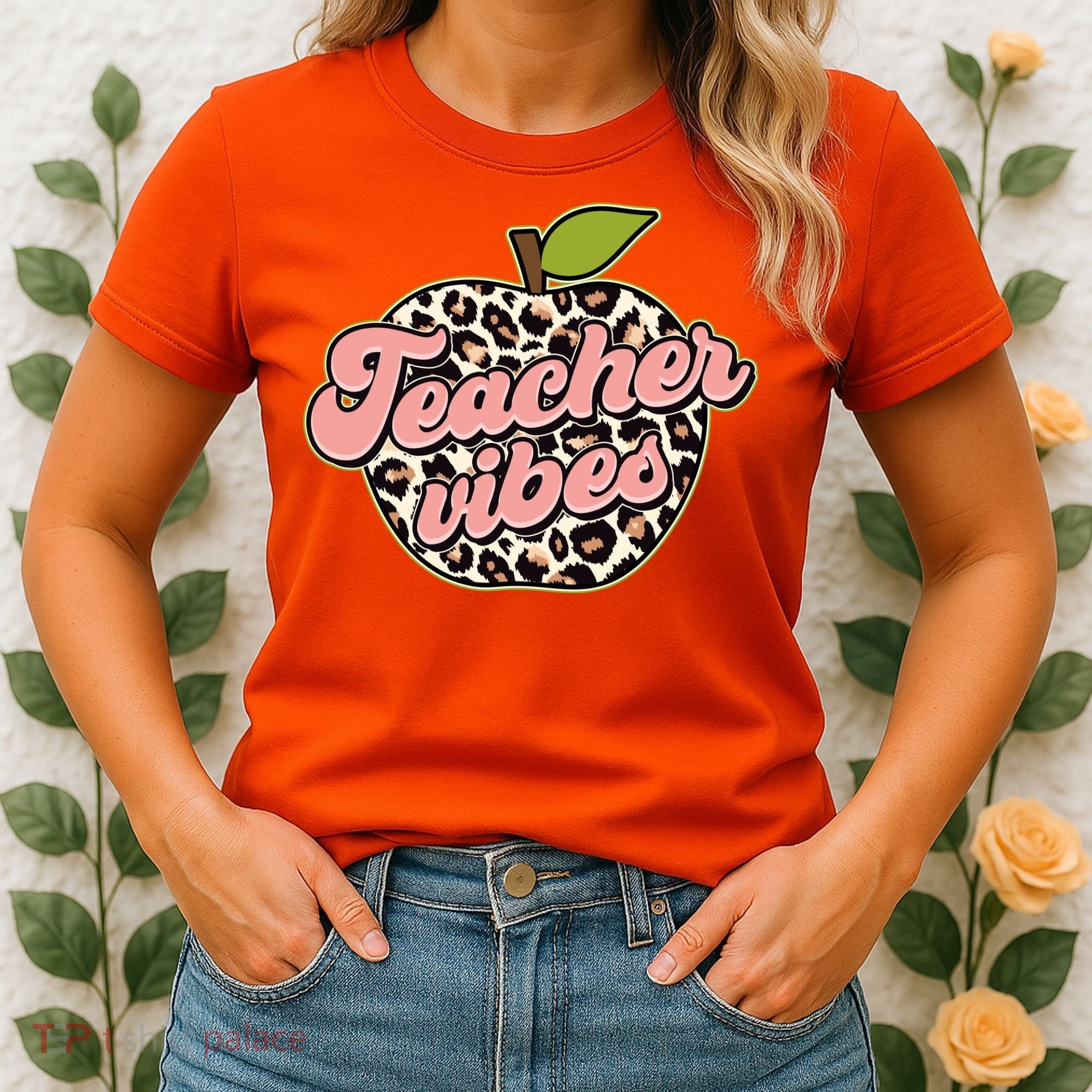 Cute Teacher Vibes Leopard Print Apple Women's T-Shirt