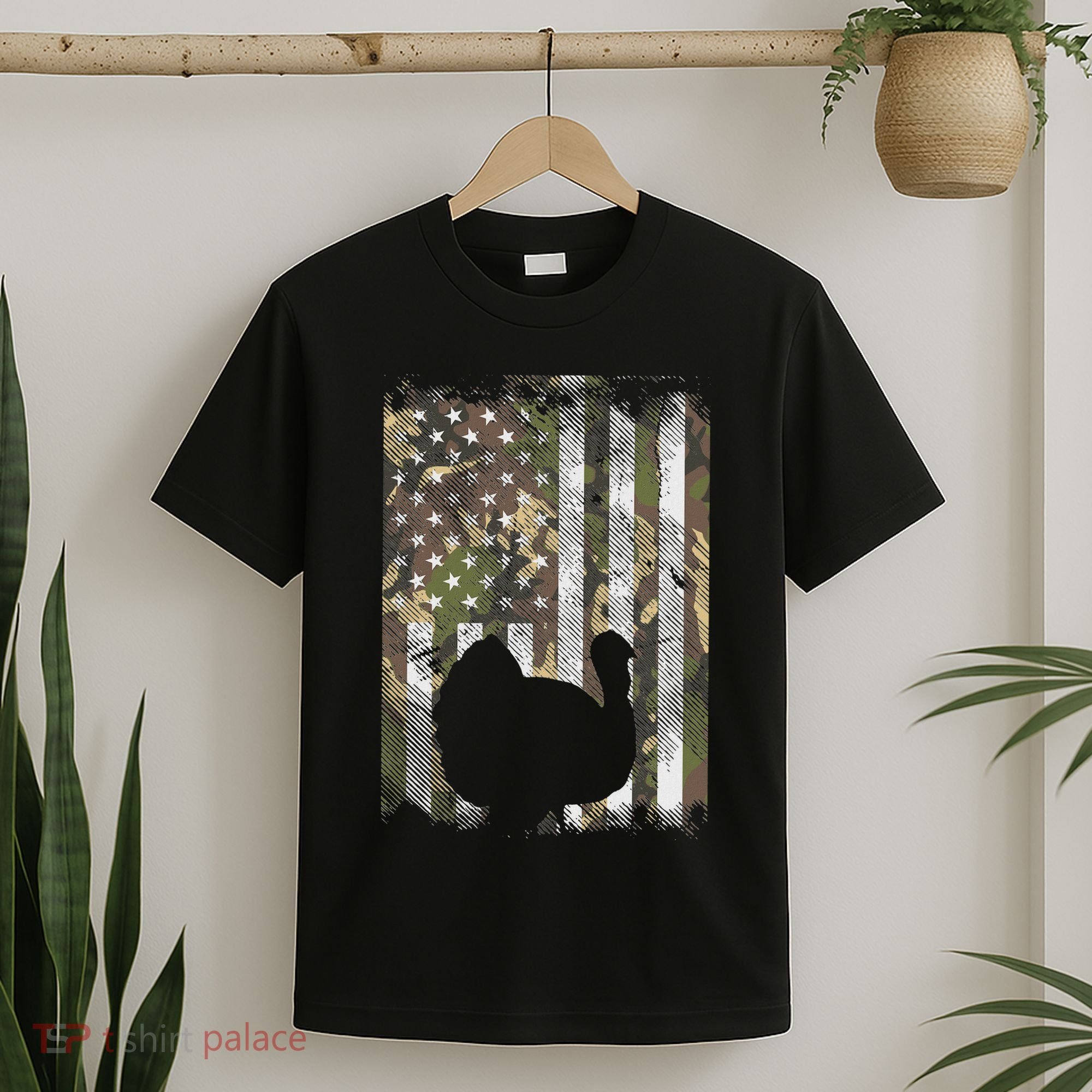 Camo Us America Flag Turkey Day Hunting Thanksgiving Gift T-Shirt