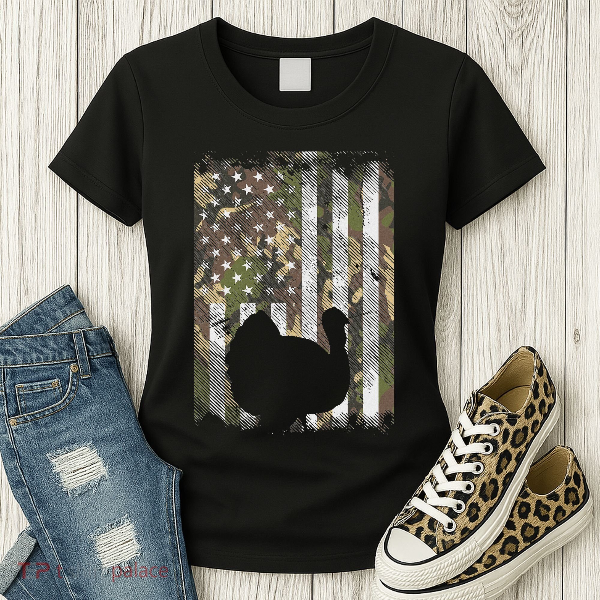 Camo Us America Flag Turkey Day Hunting Thanksgiving Gift Women's T-Shirt