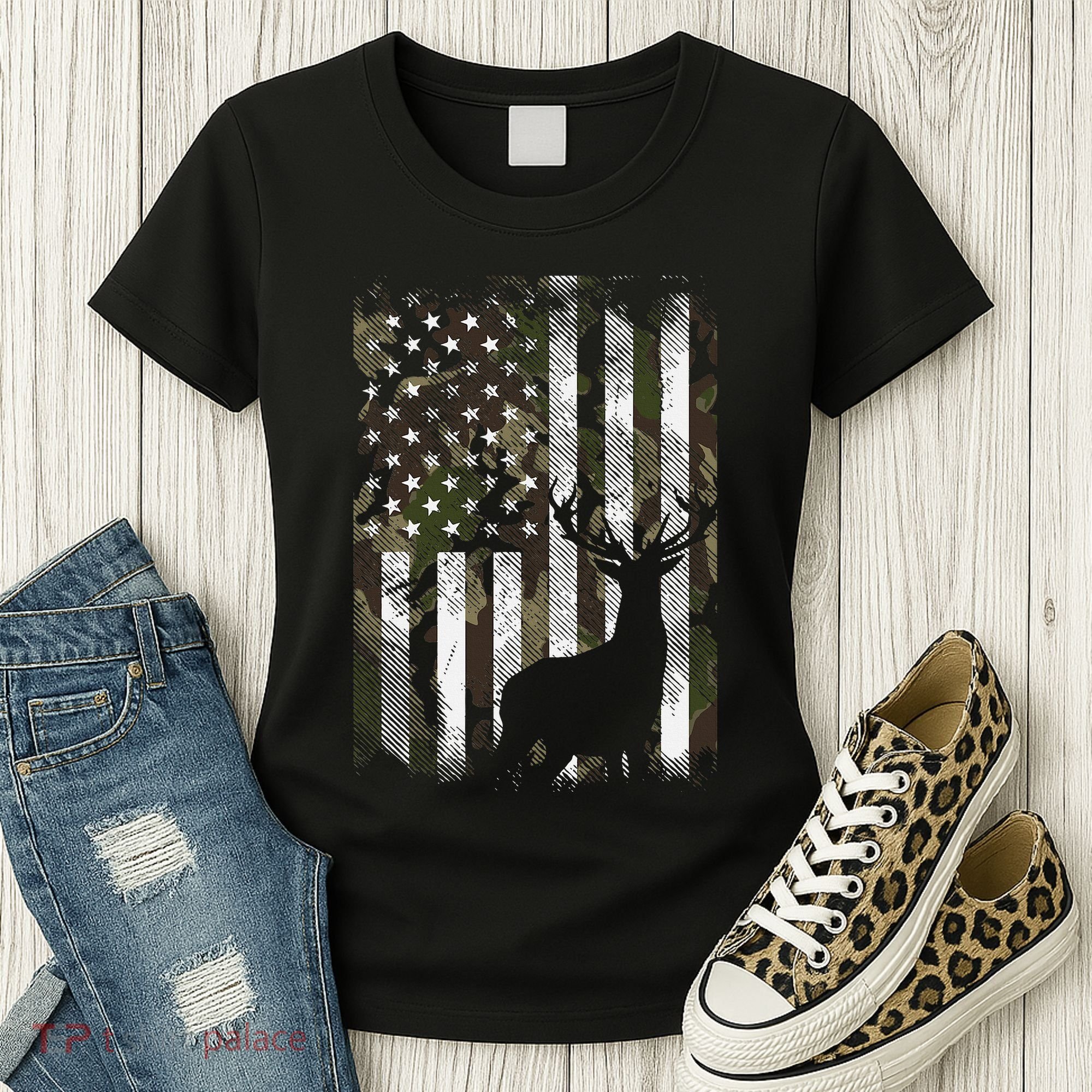 Camo Us Flag Deer Elk Buck Camoflage Hunting Hunter Dad Women's T-Shirt