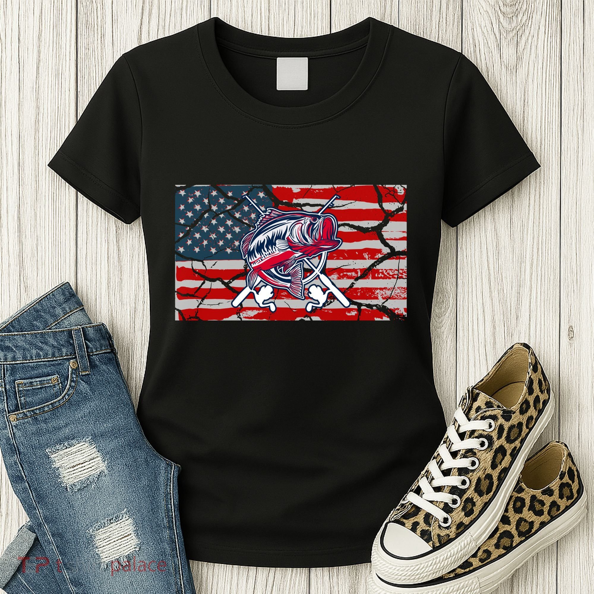 Cool Usa Fishing With Flag Women's T-Shirt