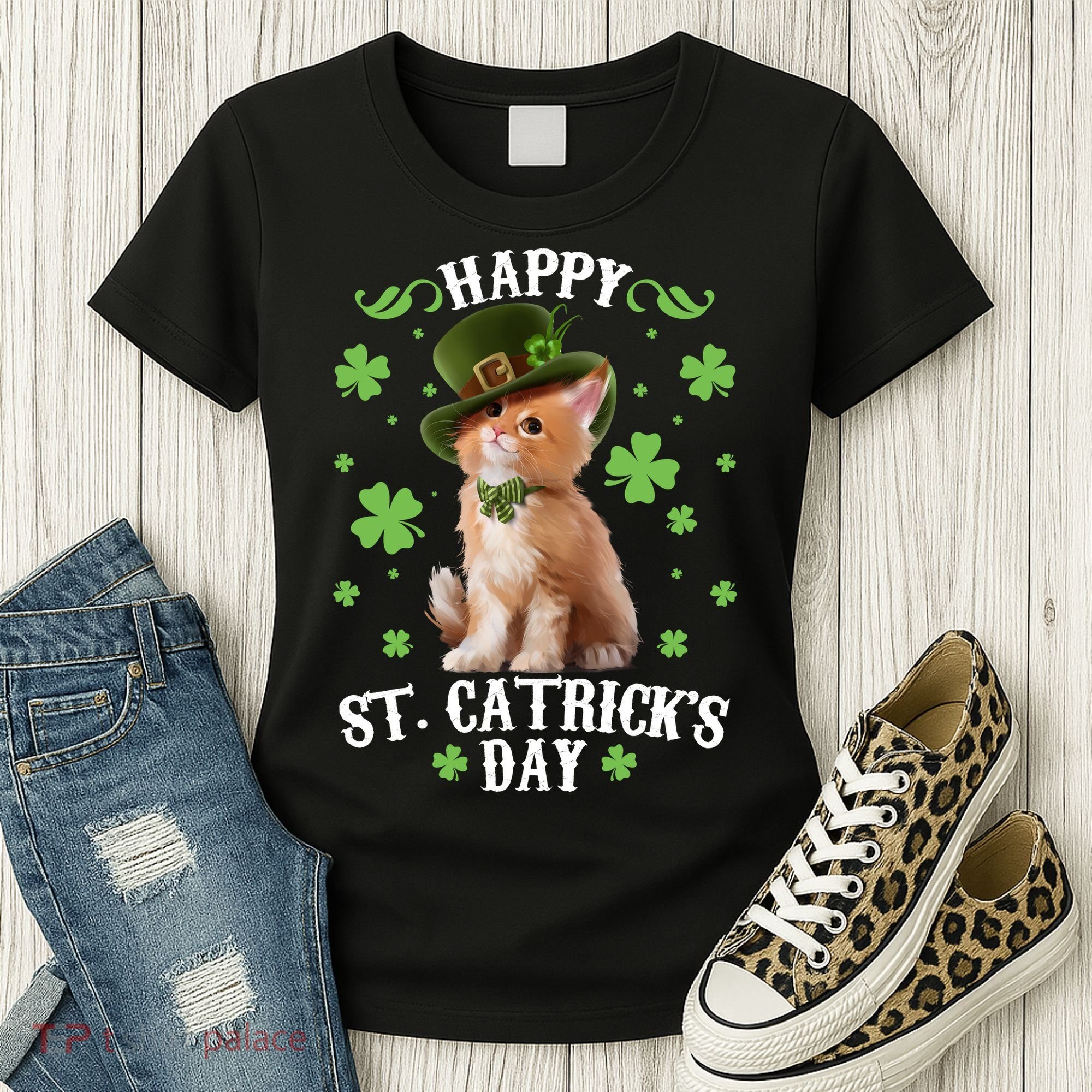 Cute Happy St Catricks Day Kitten Women's T-Shirt