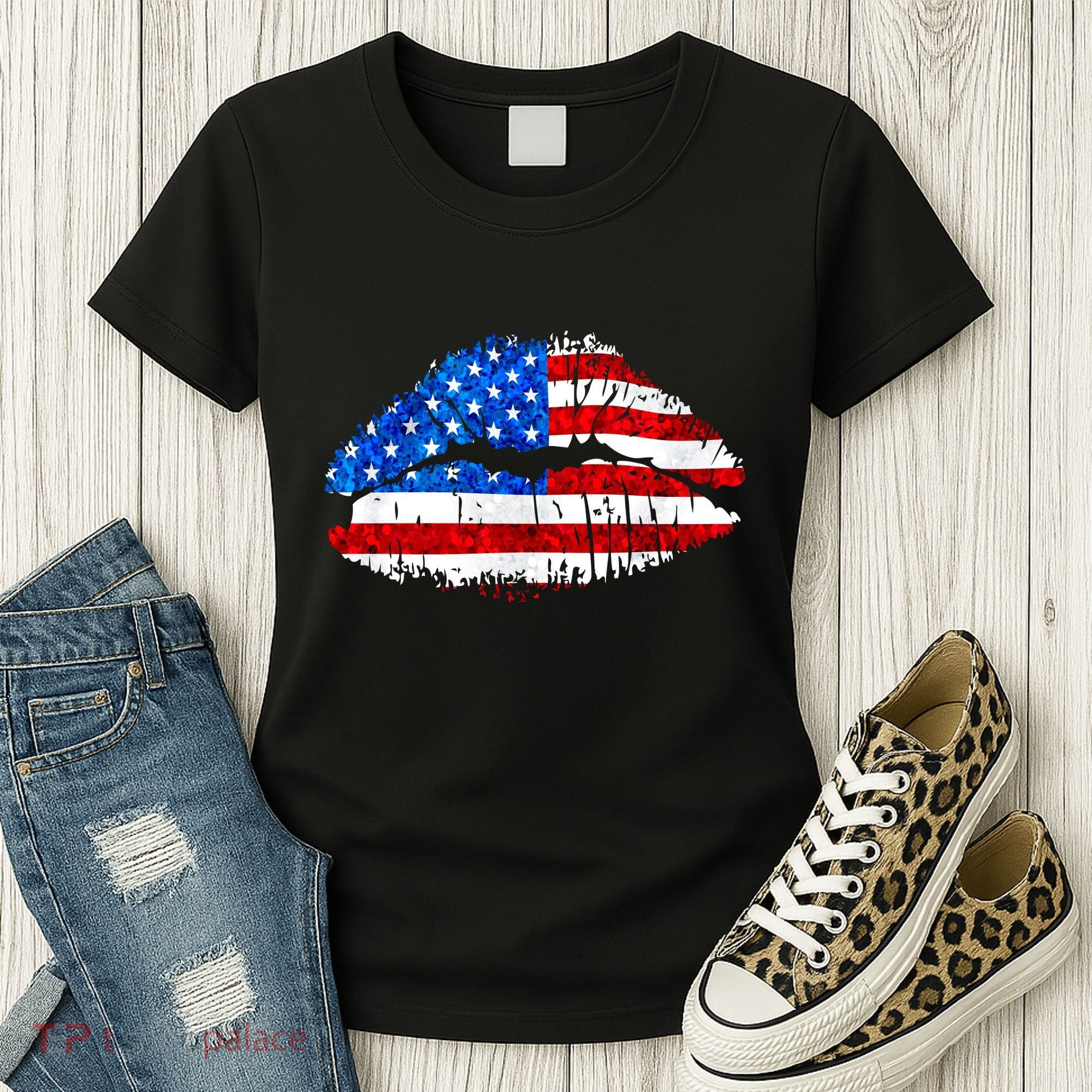 Cute Patriot USA American Flag Lipstick Kiss Women's T-Shirt