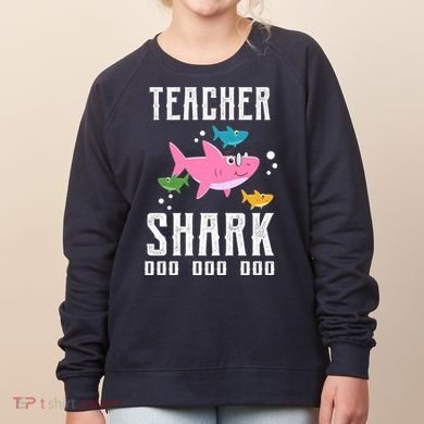 Cute Teacher Shark Do Do Do Women's Sweatshirt