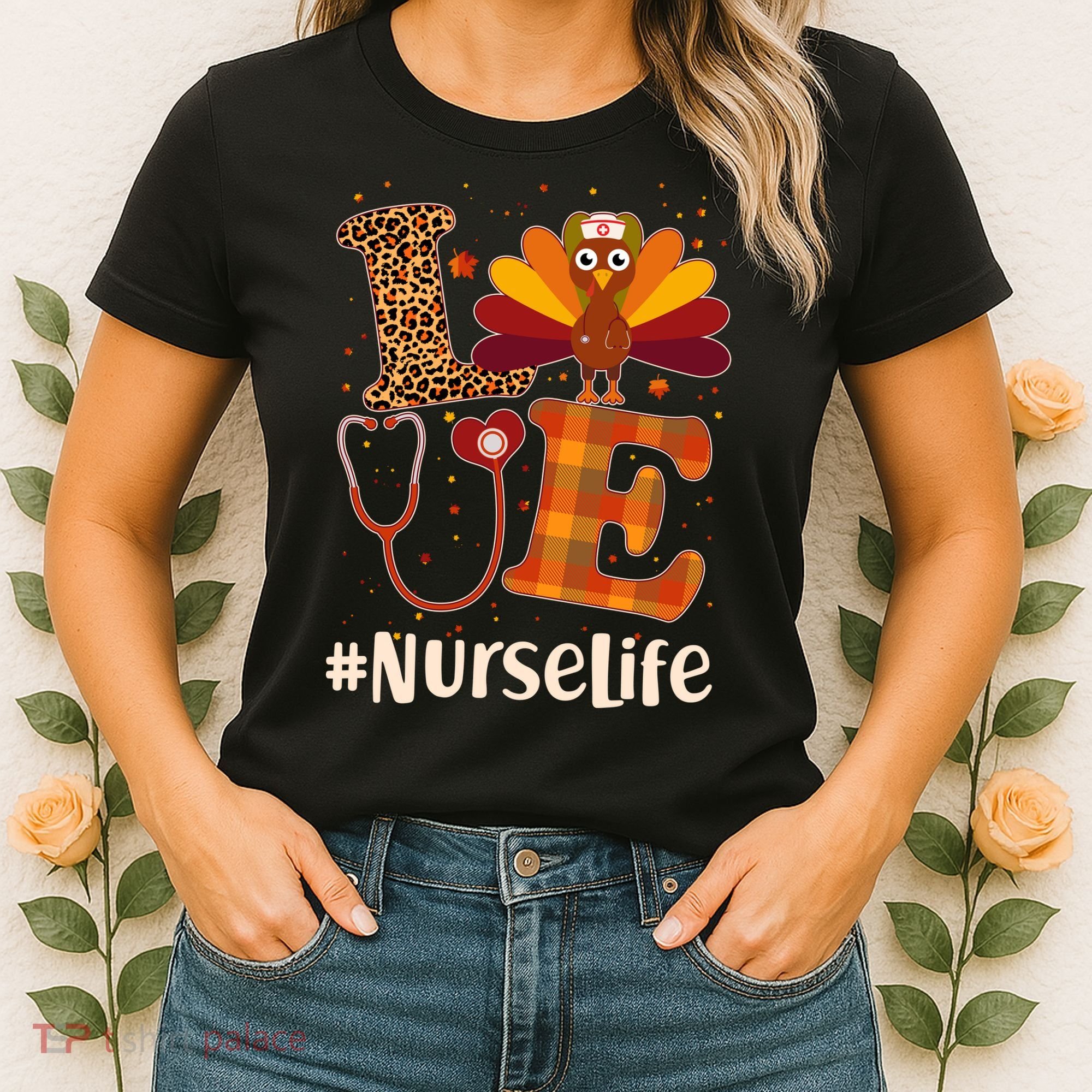 Cute Thanksgiving #NurseLife Fall Patterns Nurse Turkey Women's T-Shirt