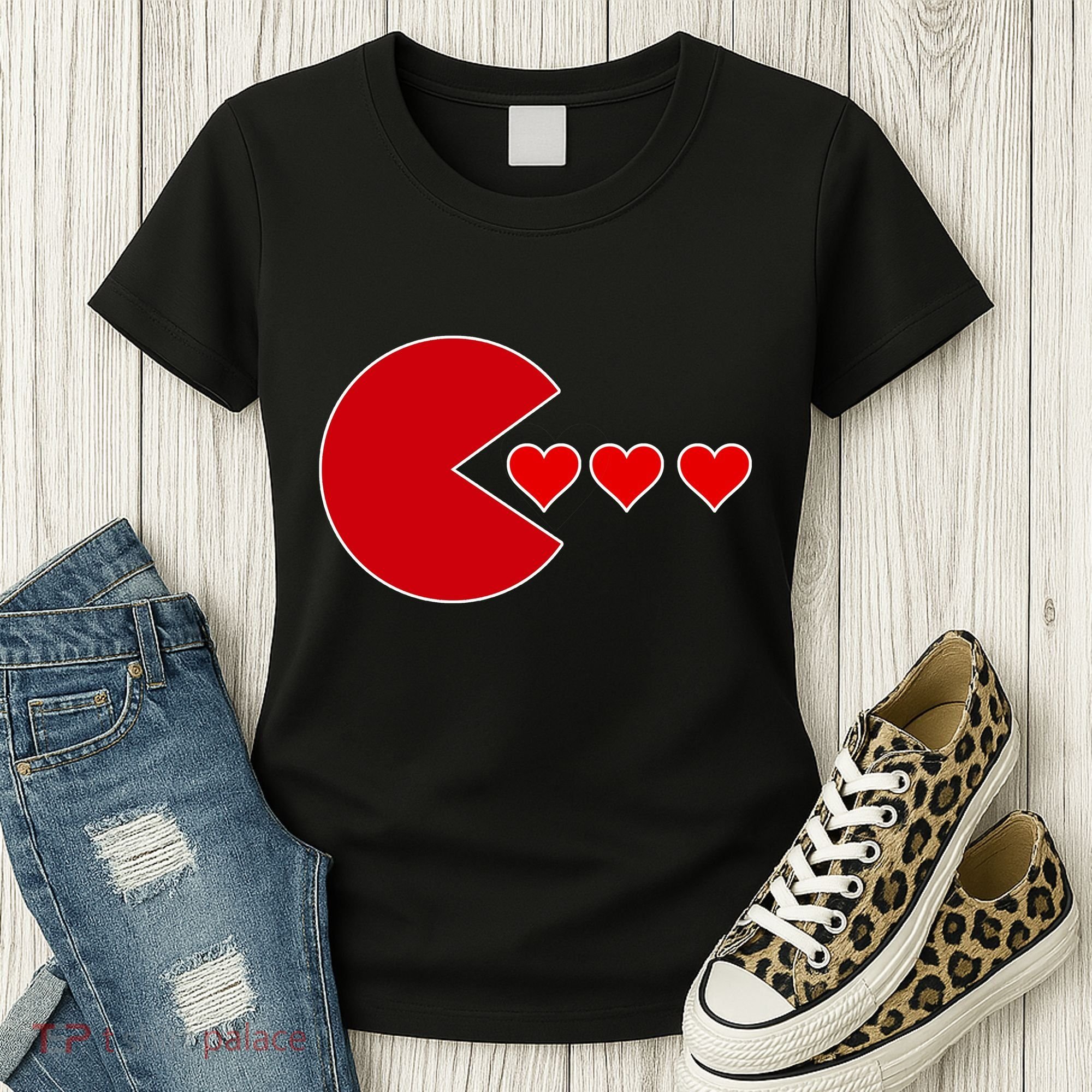 Cute Valentines Day Gamer Hear Retro Women's T-Shirt