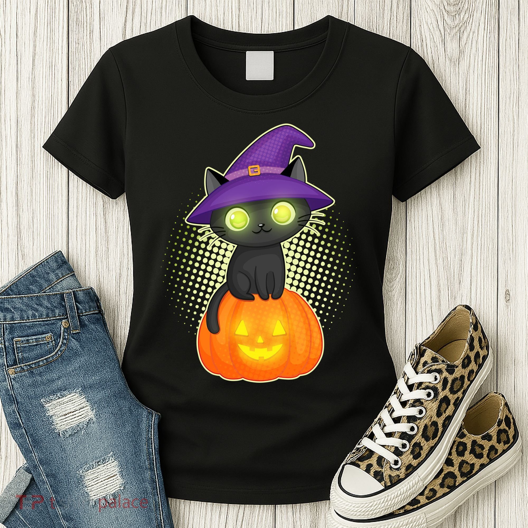 Cute Witch Kitten With Pumpkin Women's T-Shirt