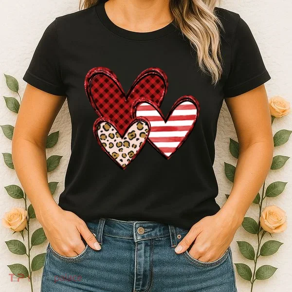 Cute Valentines Day Heart Pattern Women's T-Shirt