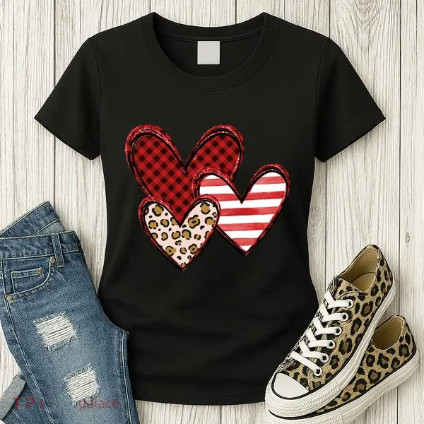 Cute Valentines Day Heart Pattern Women's T-Shirt