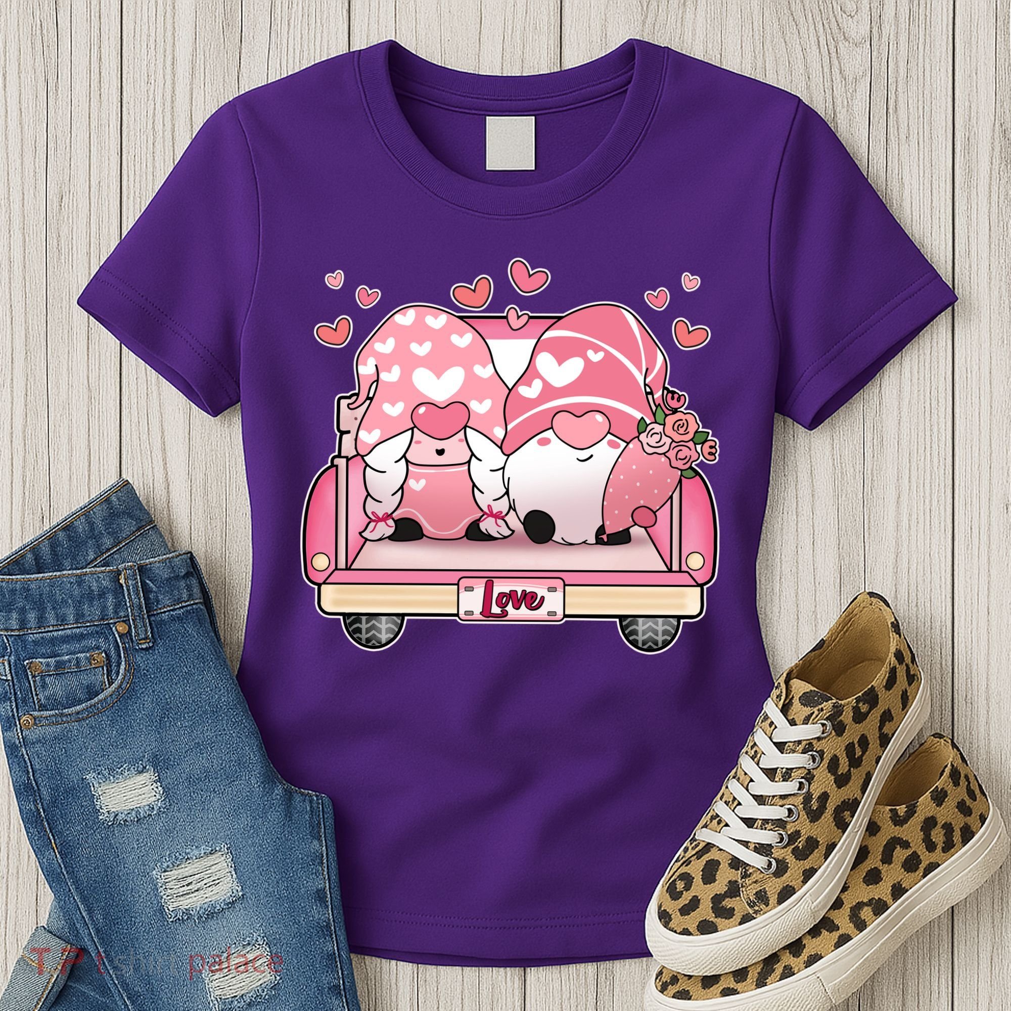 Cute Valentines Day Gnome Couple Love Women's T-Shirt
