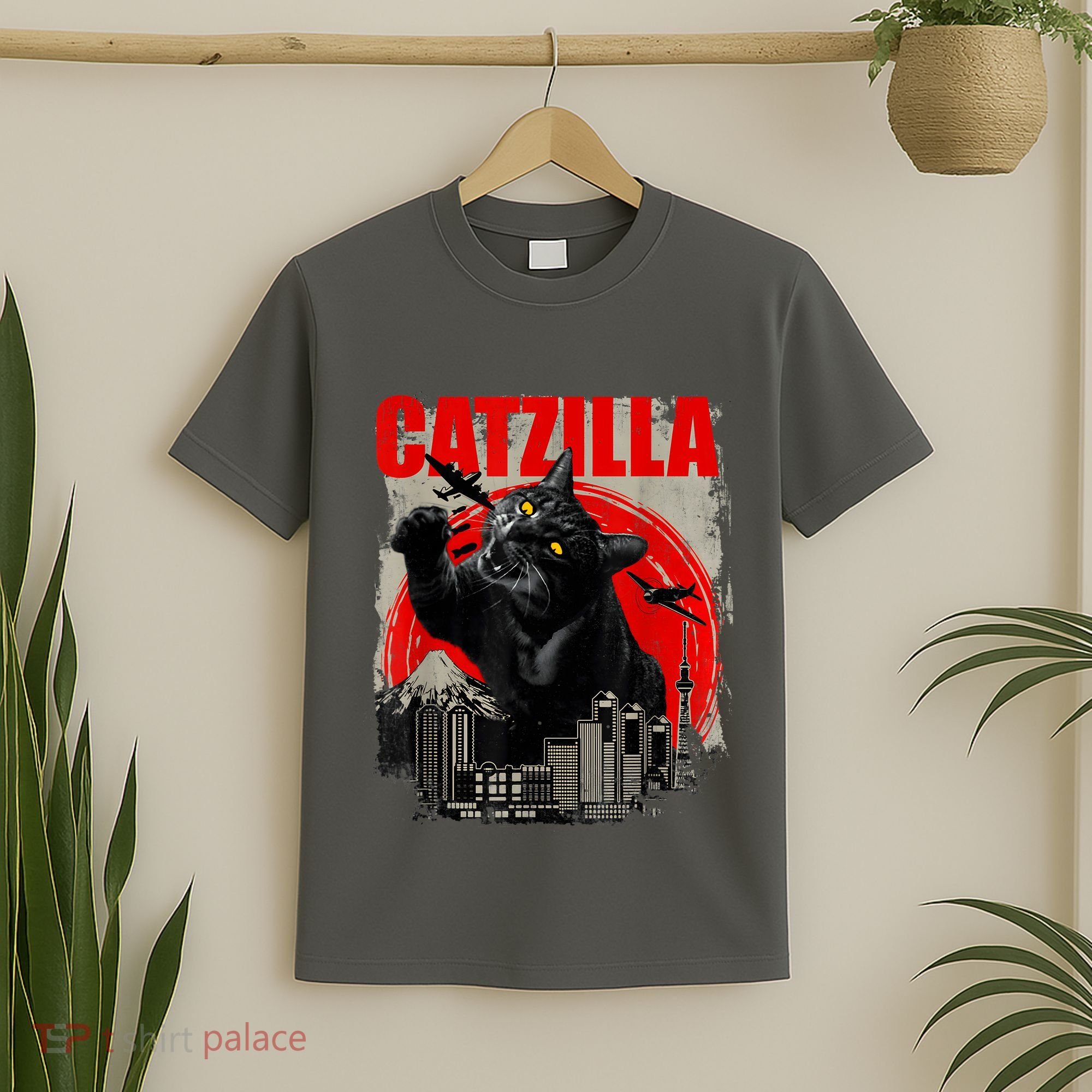Catzilla Vintage Funny Cute Cat Art Japanese Sunset Kitten Kitty T-Shirt