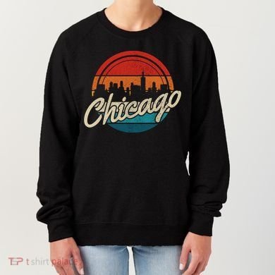 Chicago Vintage Skyline Retro Illinois Pride Gift Women's Sweatshirt