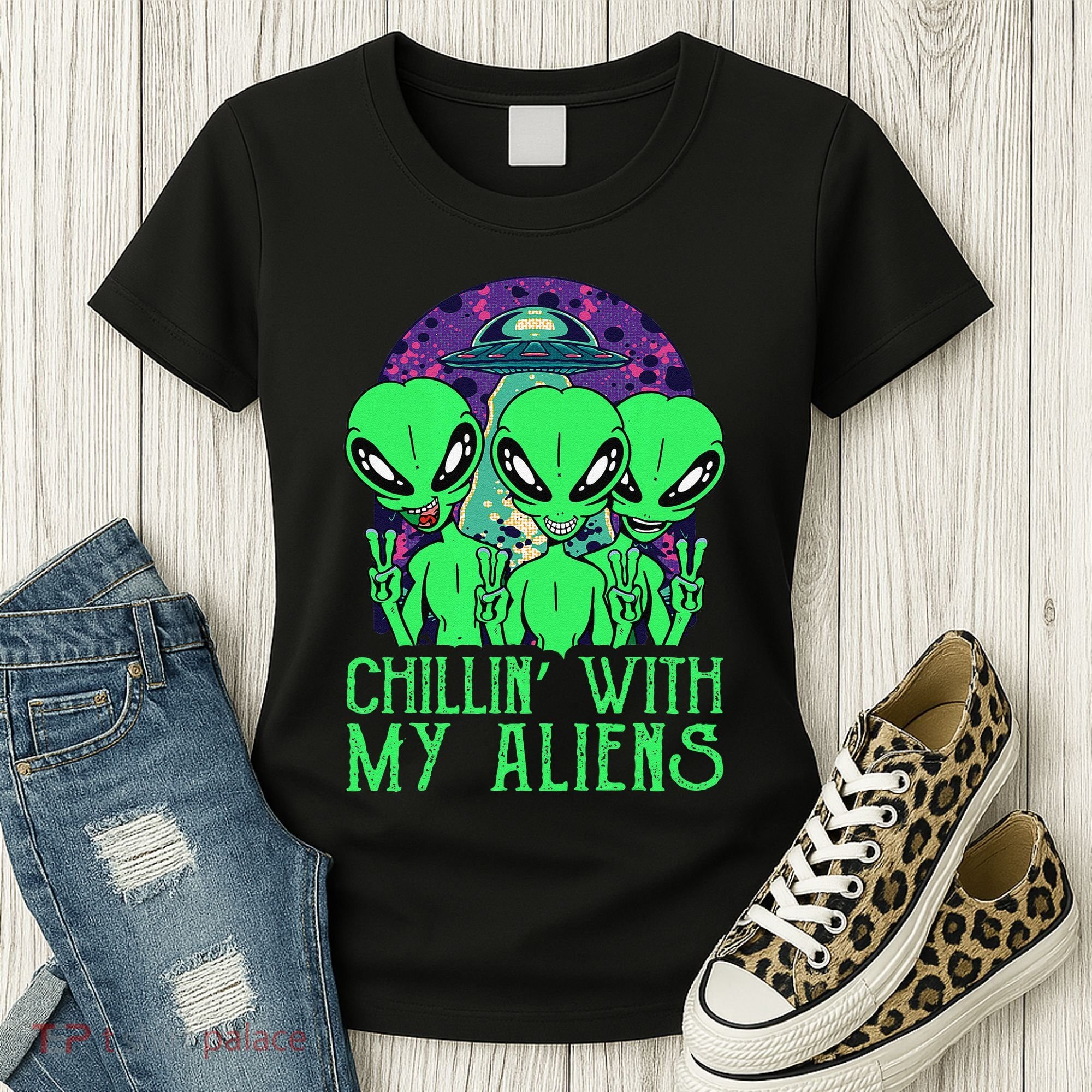 Chillin With My Aliens Group Halloween Women's T-Shirt