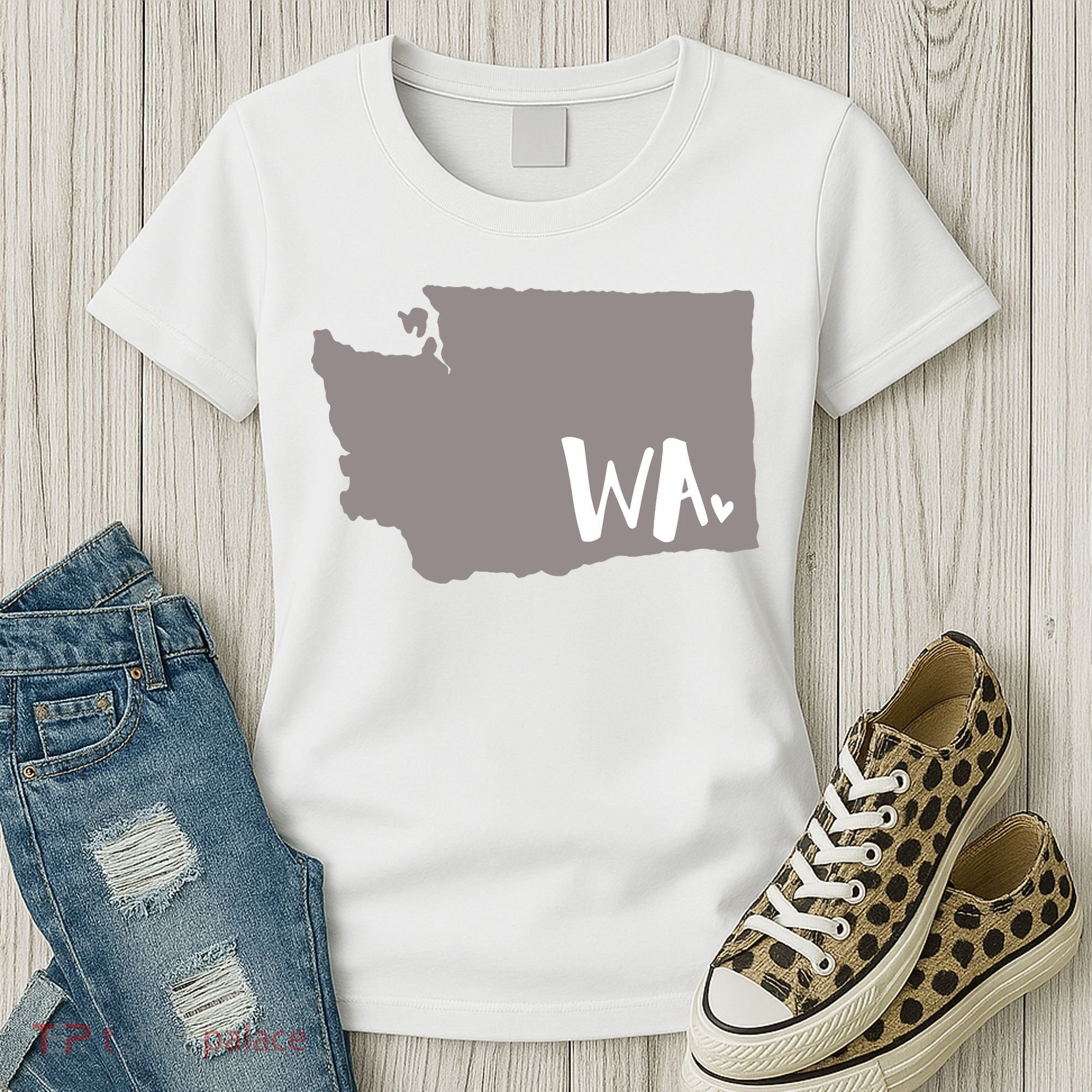 Cute Washington Outline Gift From Wa Women's T-Shirt