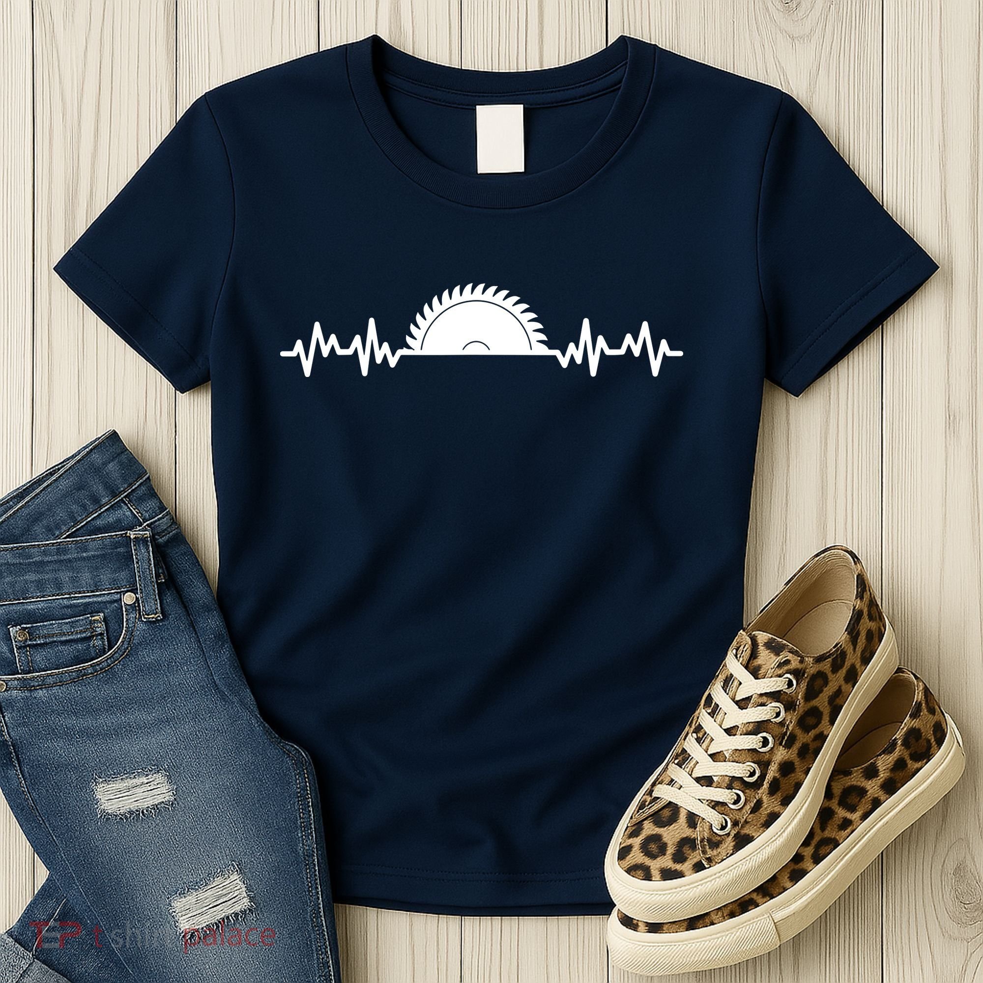 Carpenter Woodworking Saw Heartbeat Women's T-Shirt