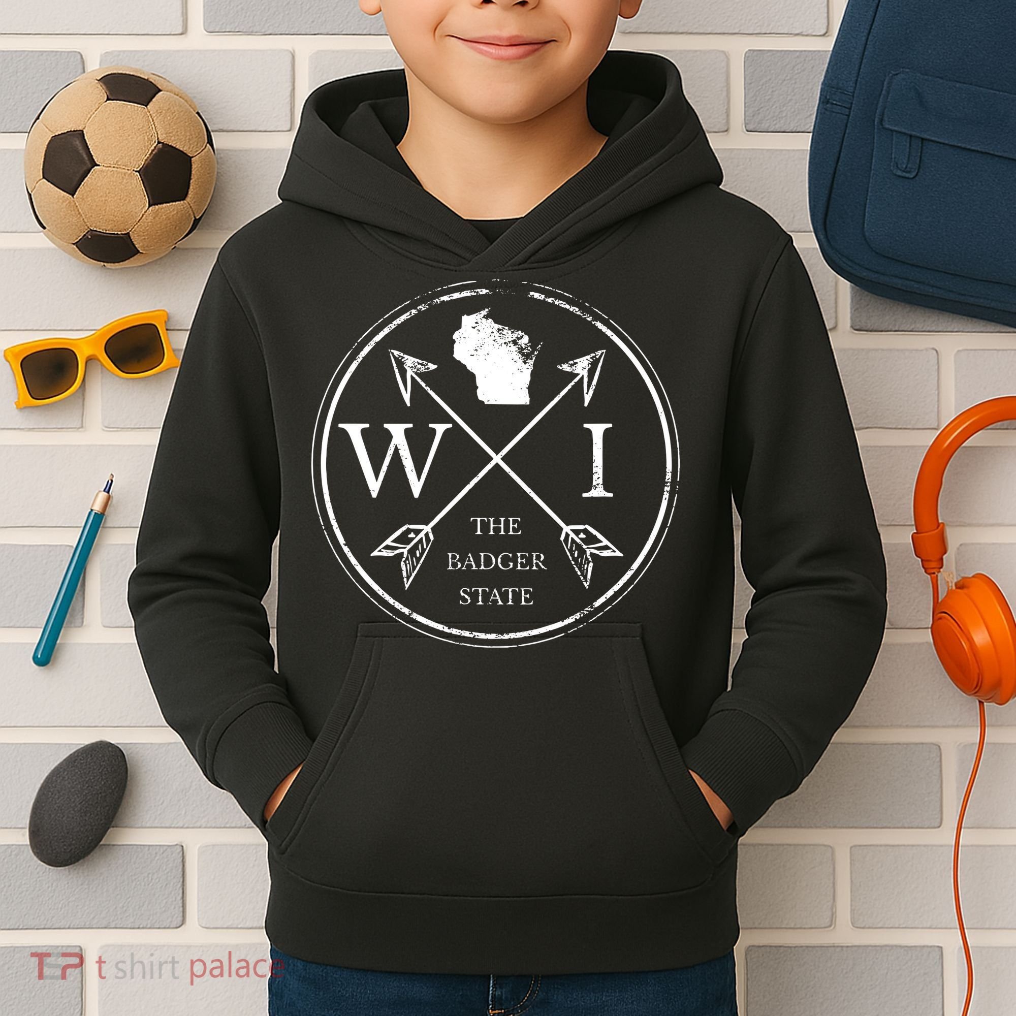 Cute Wisconsin Wi The Badger State Map Wisconsin Kids Hoodie
