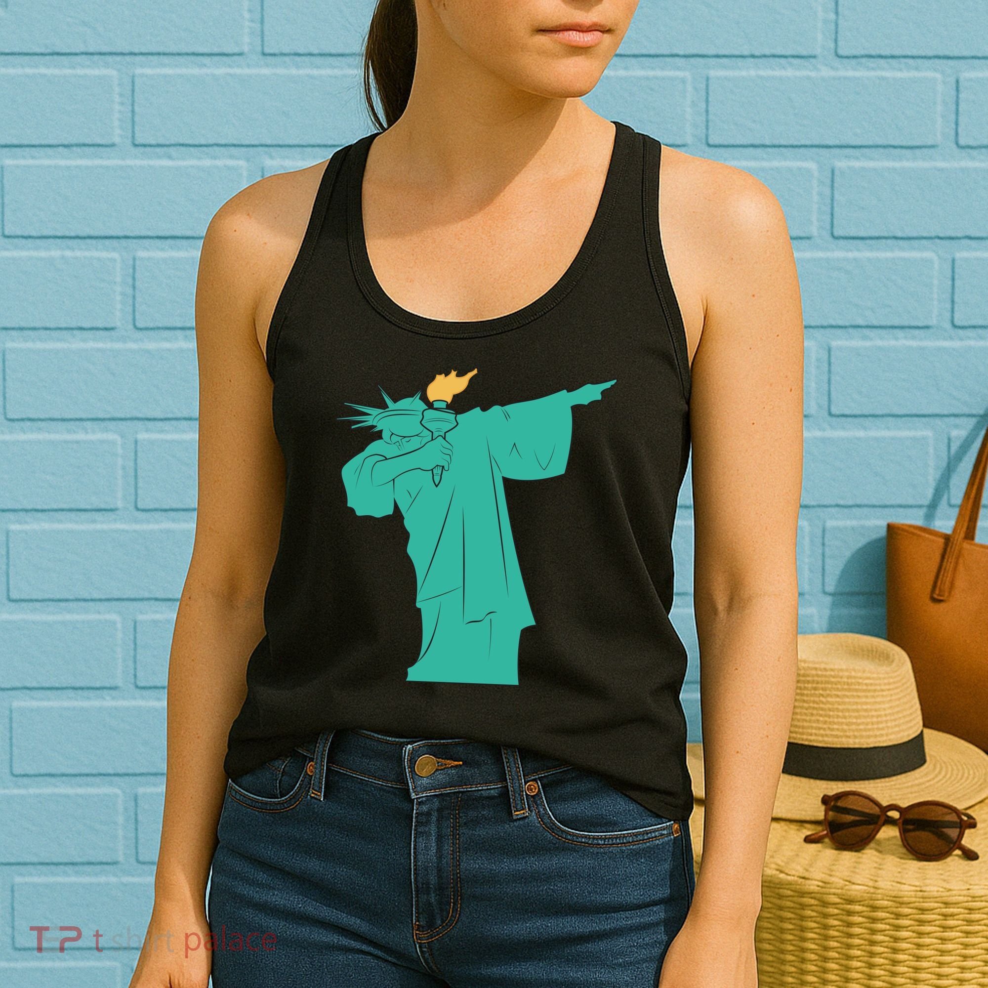 Dabbing Statue Of Liberty Women's Tank Top