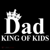 Dad King of Kids Button thumb 1