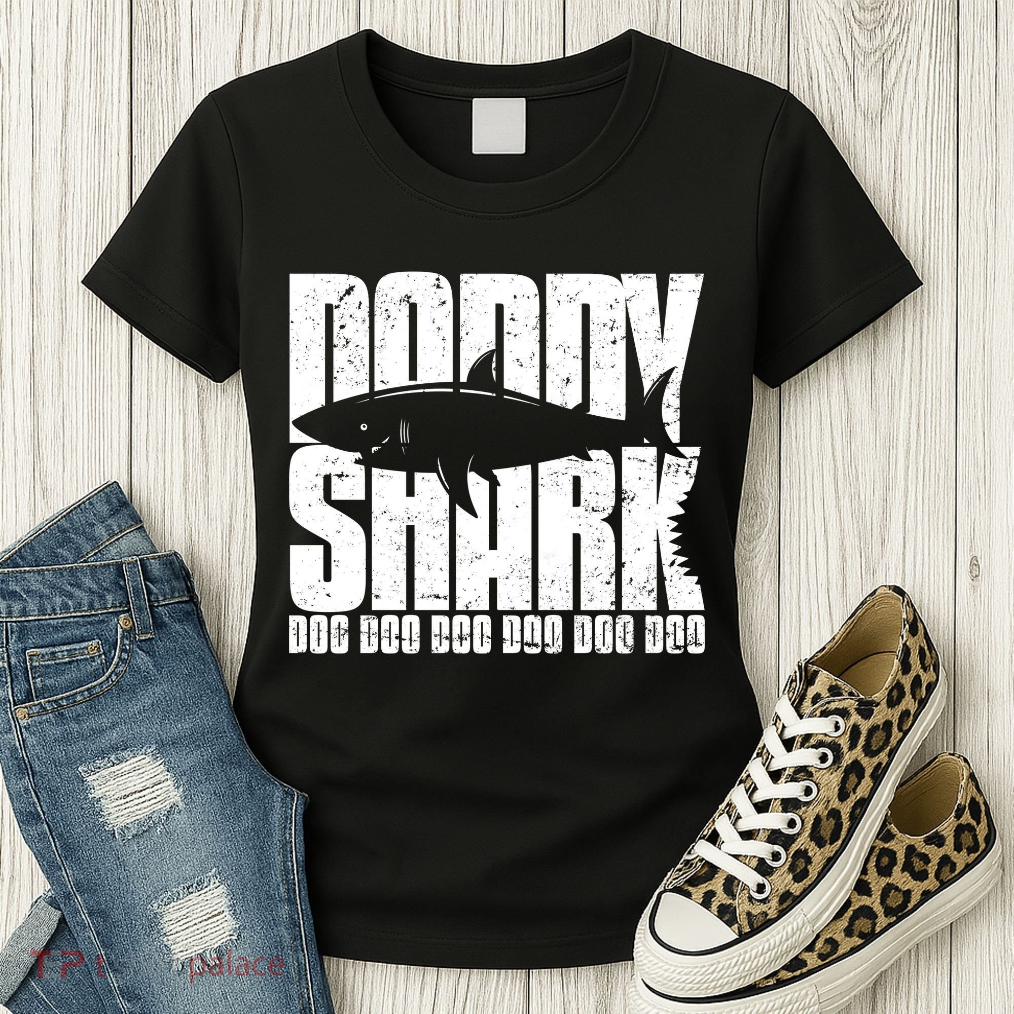 Daddy Shark Doo Doo Doo Women's T-Shirt
