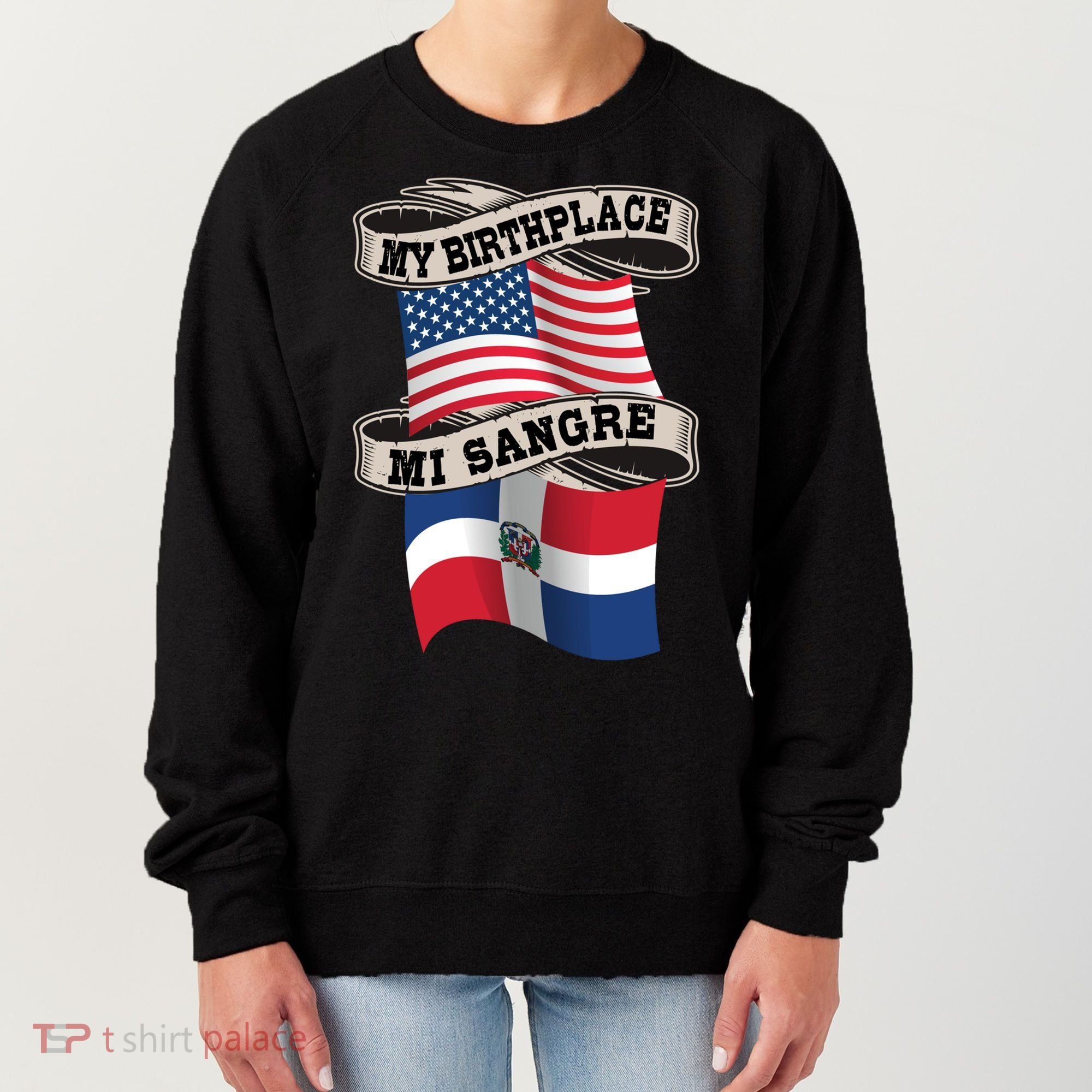 Dominican American Flag Half American Half Dominican Roots Gift Women's Sweatshirt