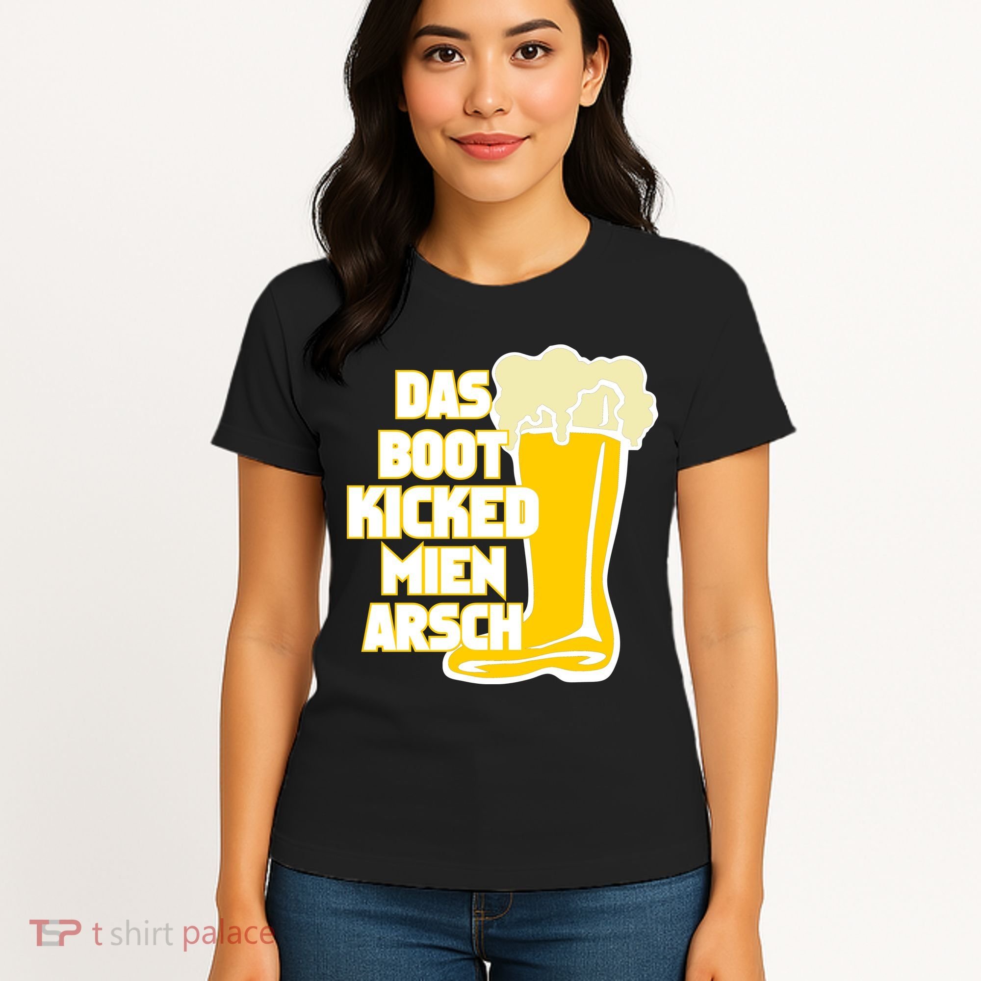 Das Boot Kicked Mien Arsch Women's T-Shirt