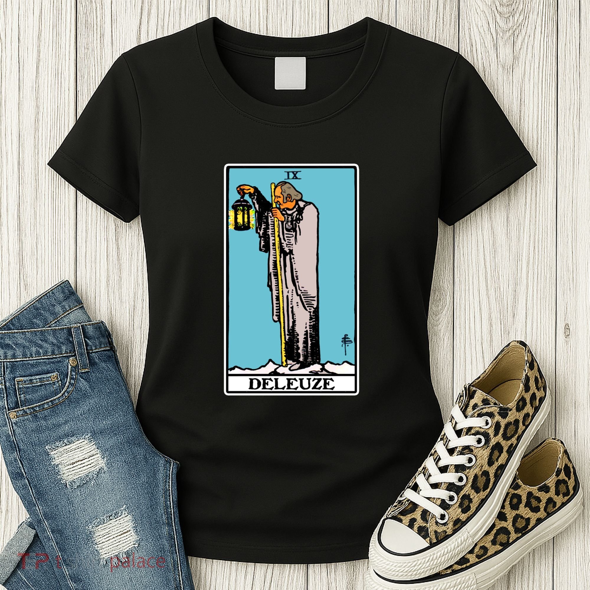 Deleuze As The Hermit Tarot Card Women's T-Shirt