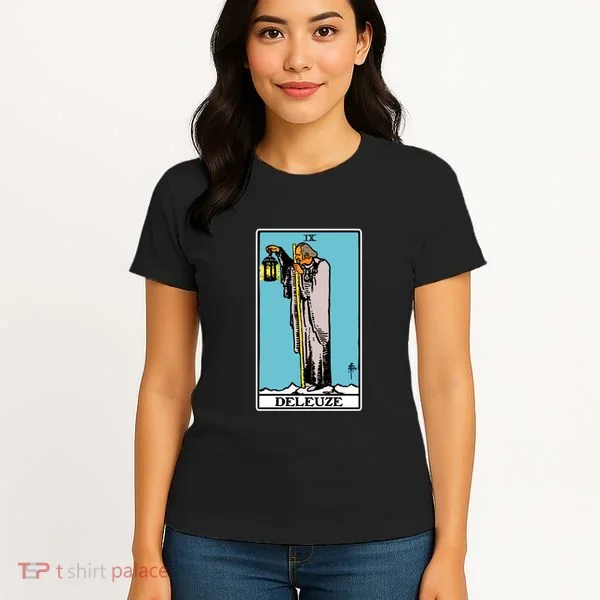 Deleuze As The Hermit Tarot Card Women's T-Shirt