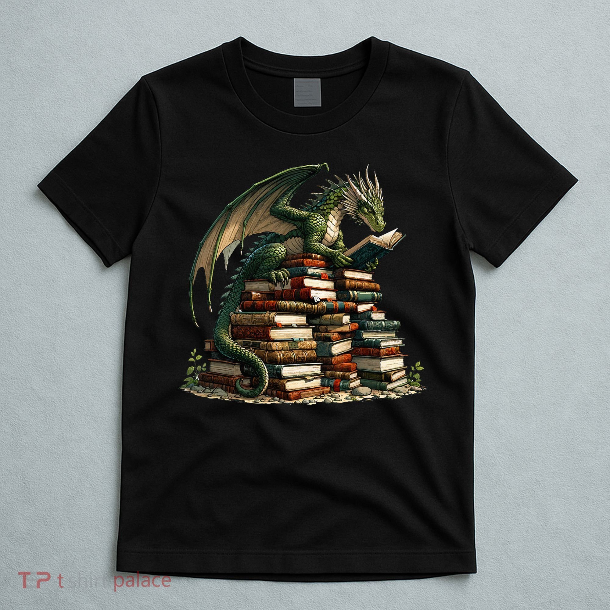 Distressed Bookworm Dragons Reading Book Dragons And Books T-Shirt