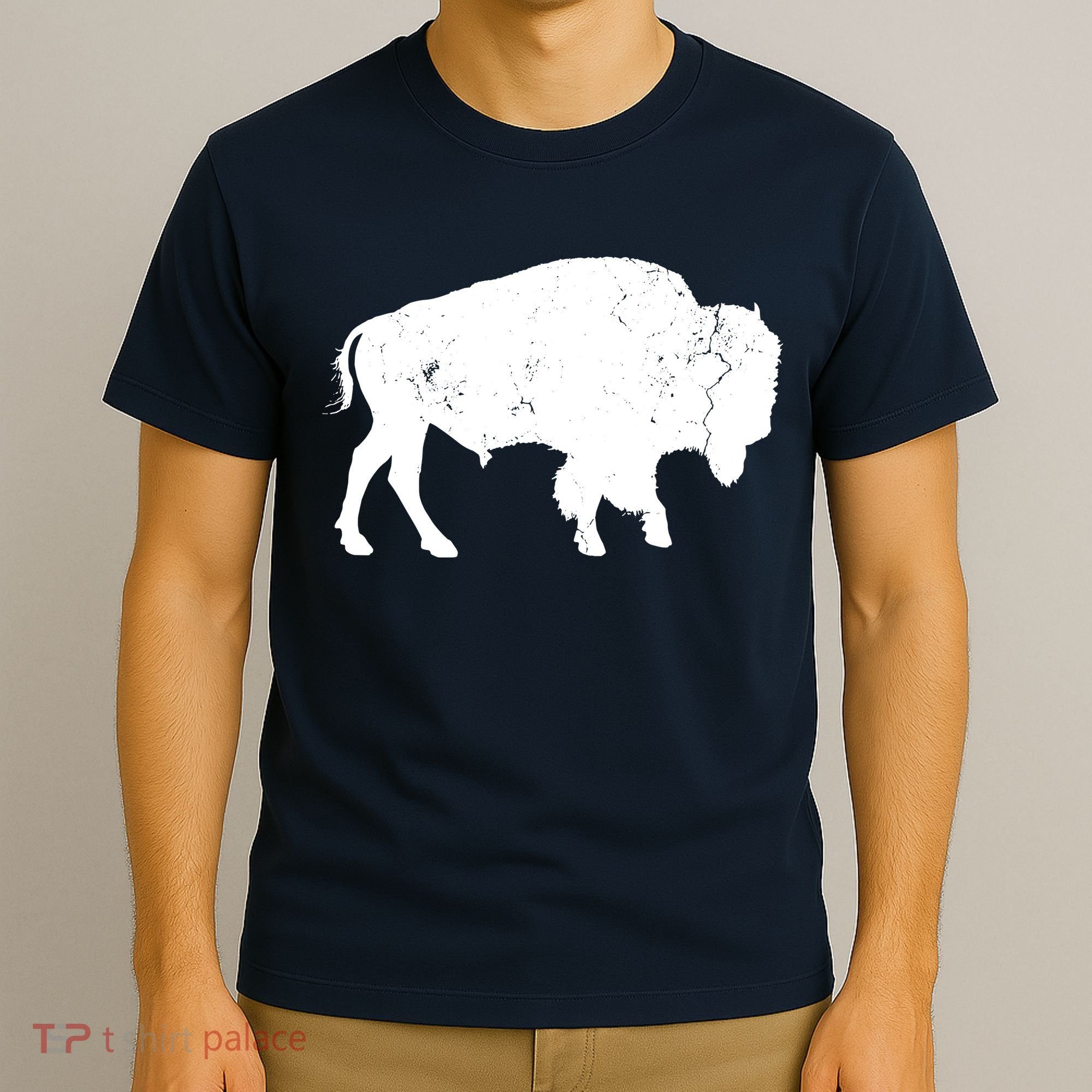 Distressed Buffalo Retro Bison Animal Lover Men Women Dad T-Shirt