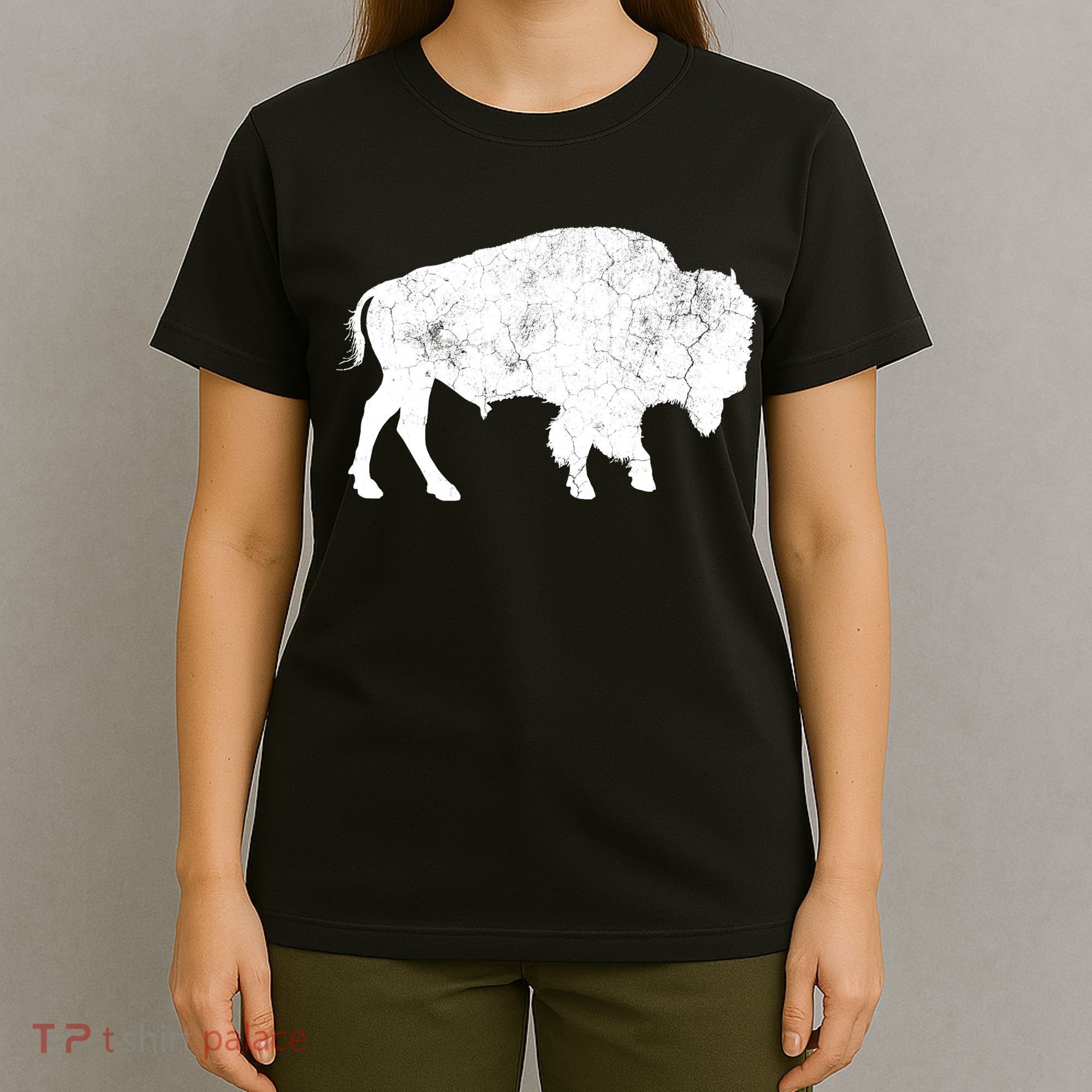 Distressed Buffalo Retro Bison Animal Lover T-Shirt