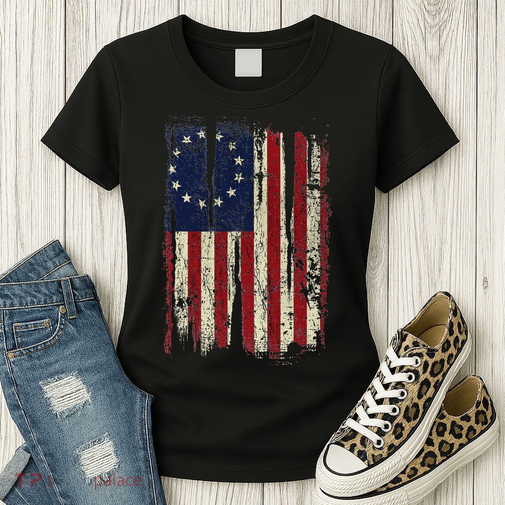 Distressed Betsy Ross American Flag 13 Star Colonies Patriot Women's T-Shirt