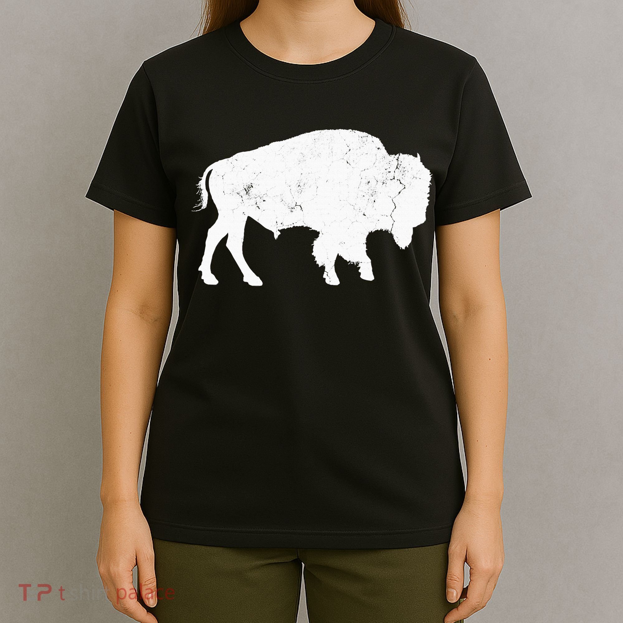 Distressed Buffalo Retro Bison Animal Lover T-Shirt