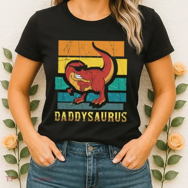 Daddysaurus Cool Dad Dinosaur With Sunglasses Women's T-Shirt