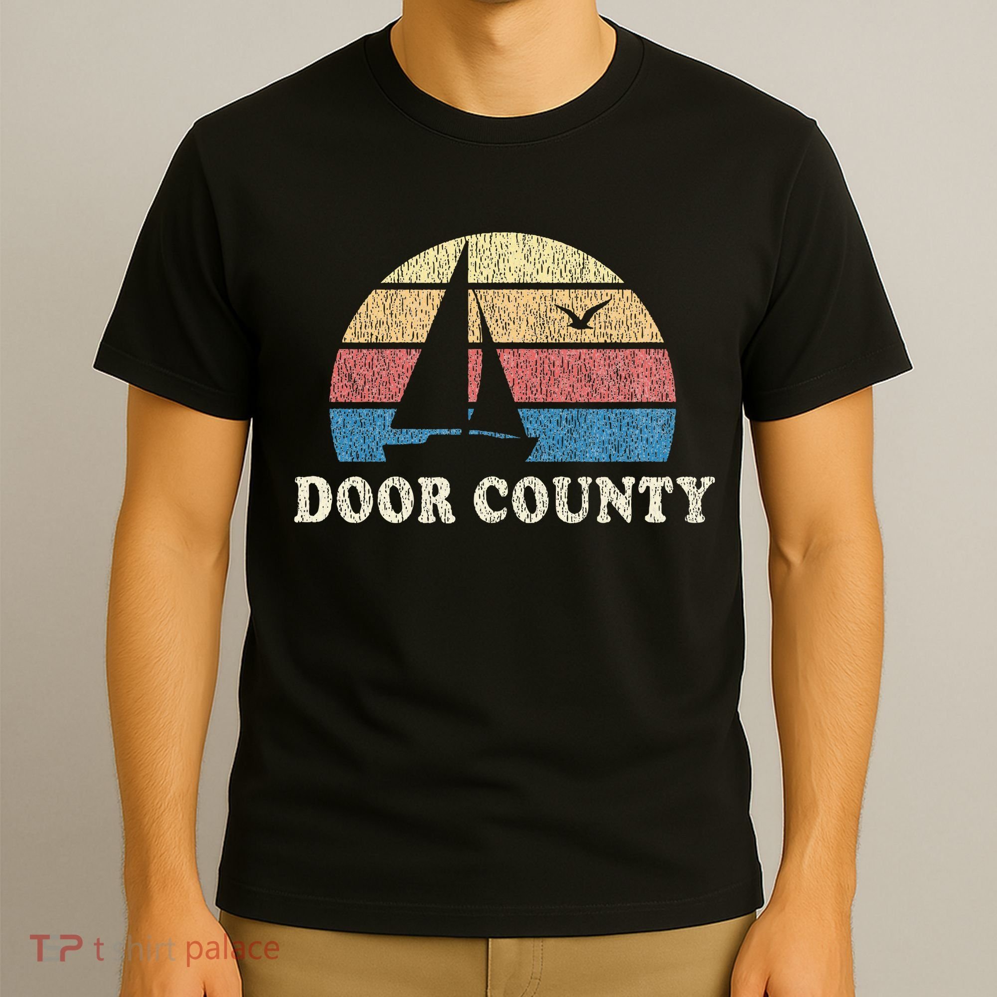 Door County Wi Vintage Sailboat 70s Throwback Sunset T-Shirt
