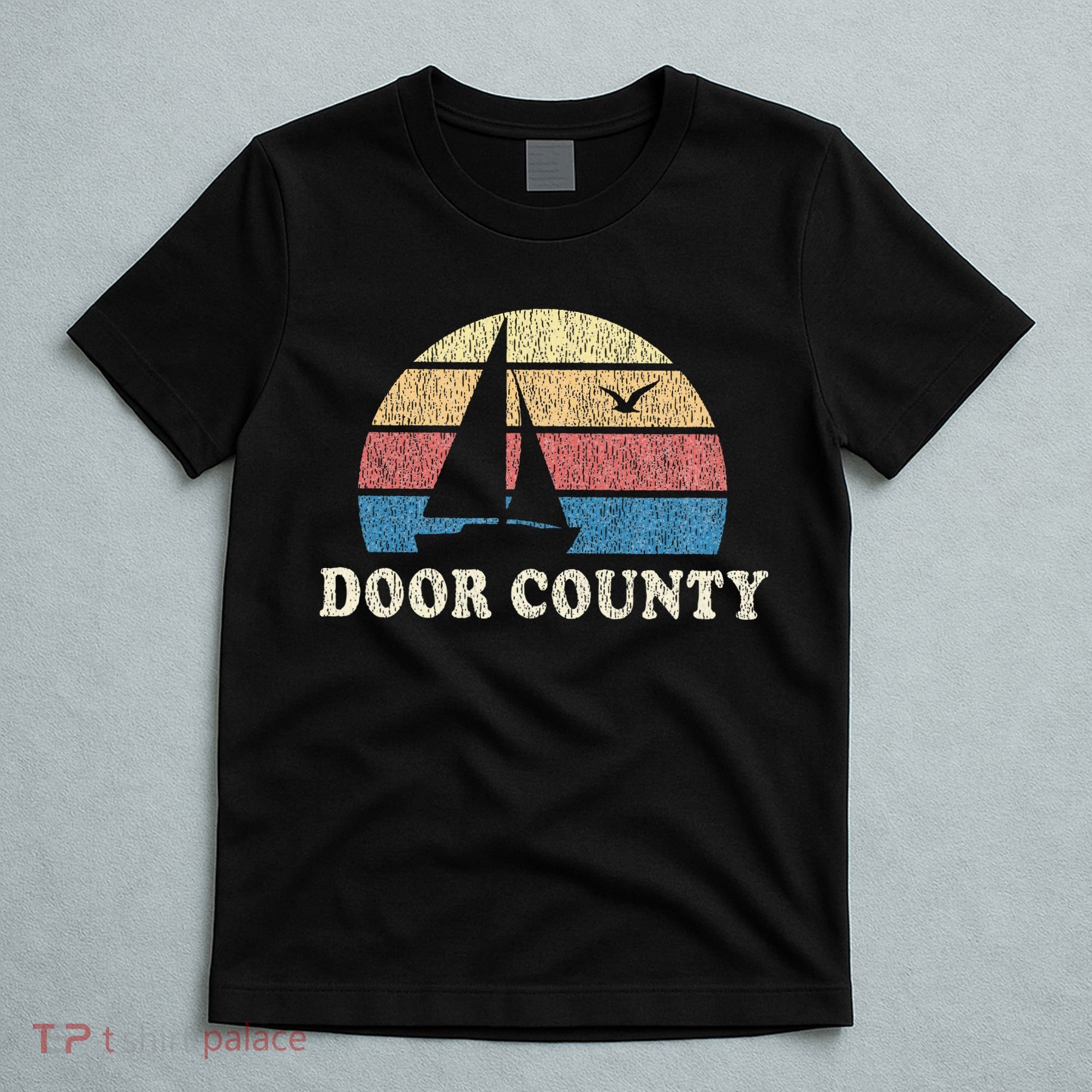 Door County Wi Vintage Sailboat 70s Throwback Sunset T-Shirt
