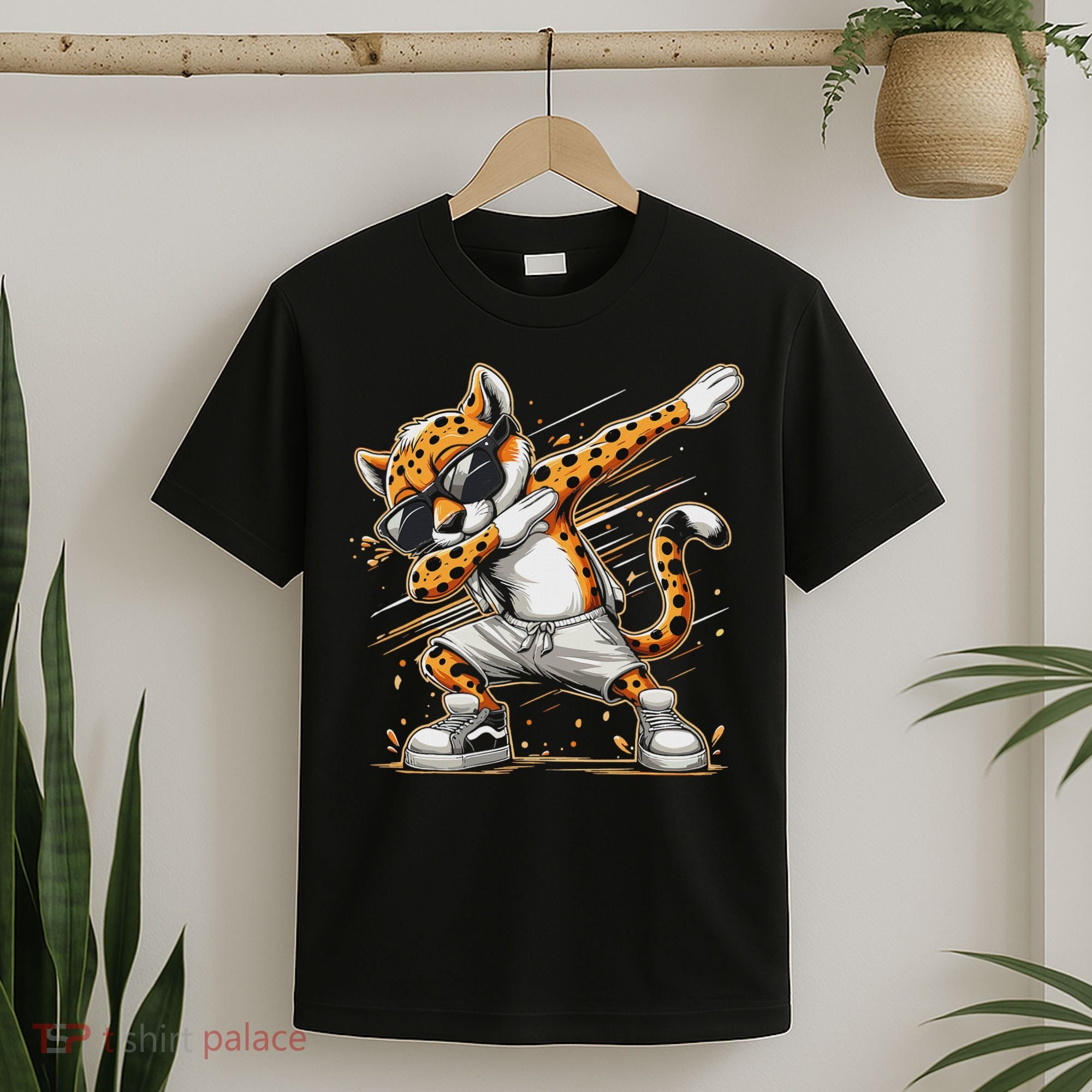 Dabbing Cheetah Wear Glasses Cute Funny Cheetah Animal T-Shirt