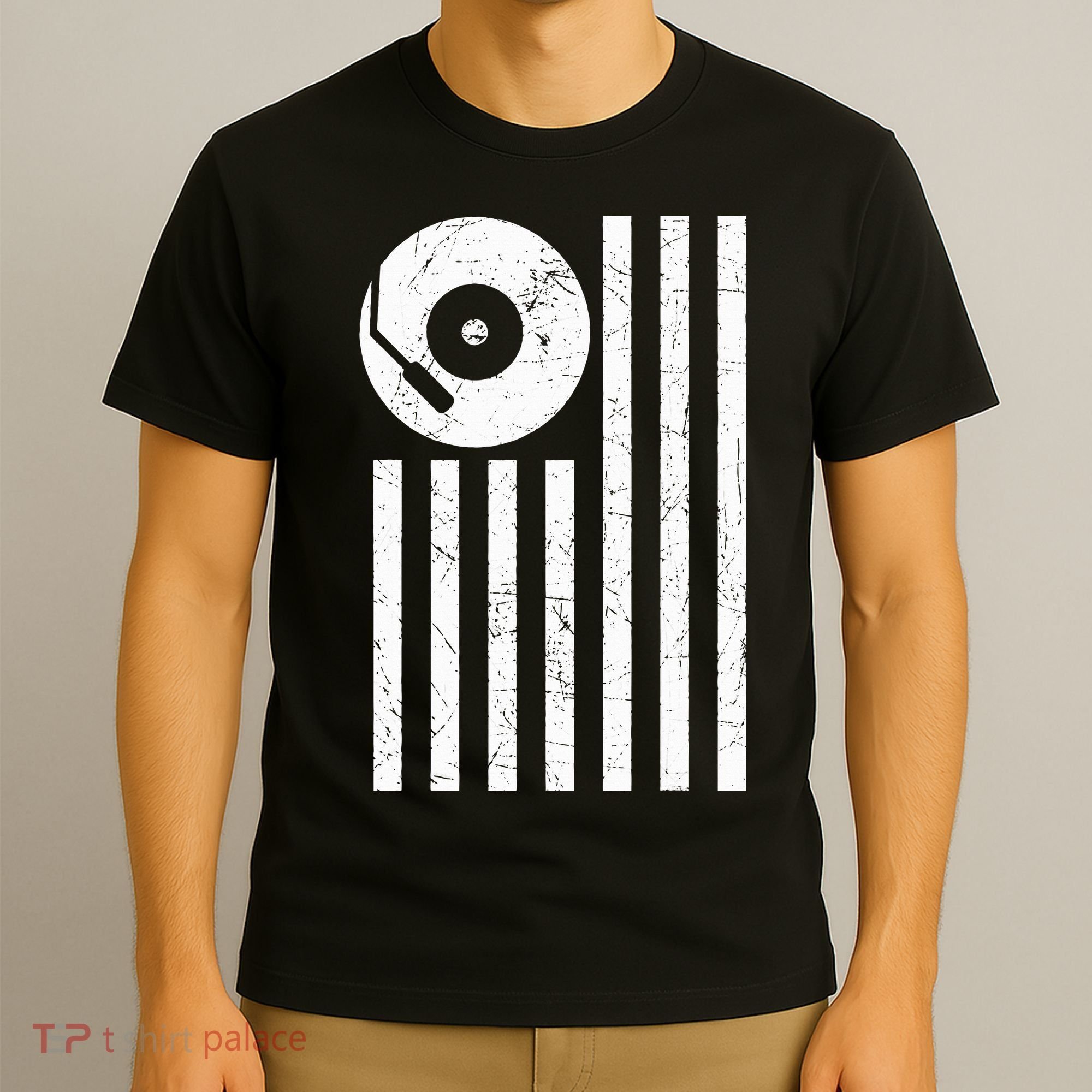 Dj Deejay Disk Jockey Turntable American Flag Djing  T-Shirt
