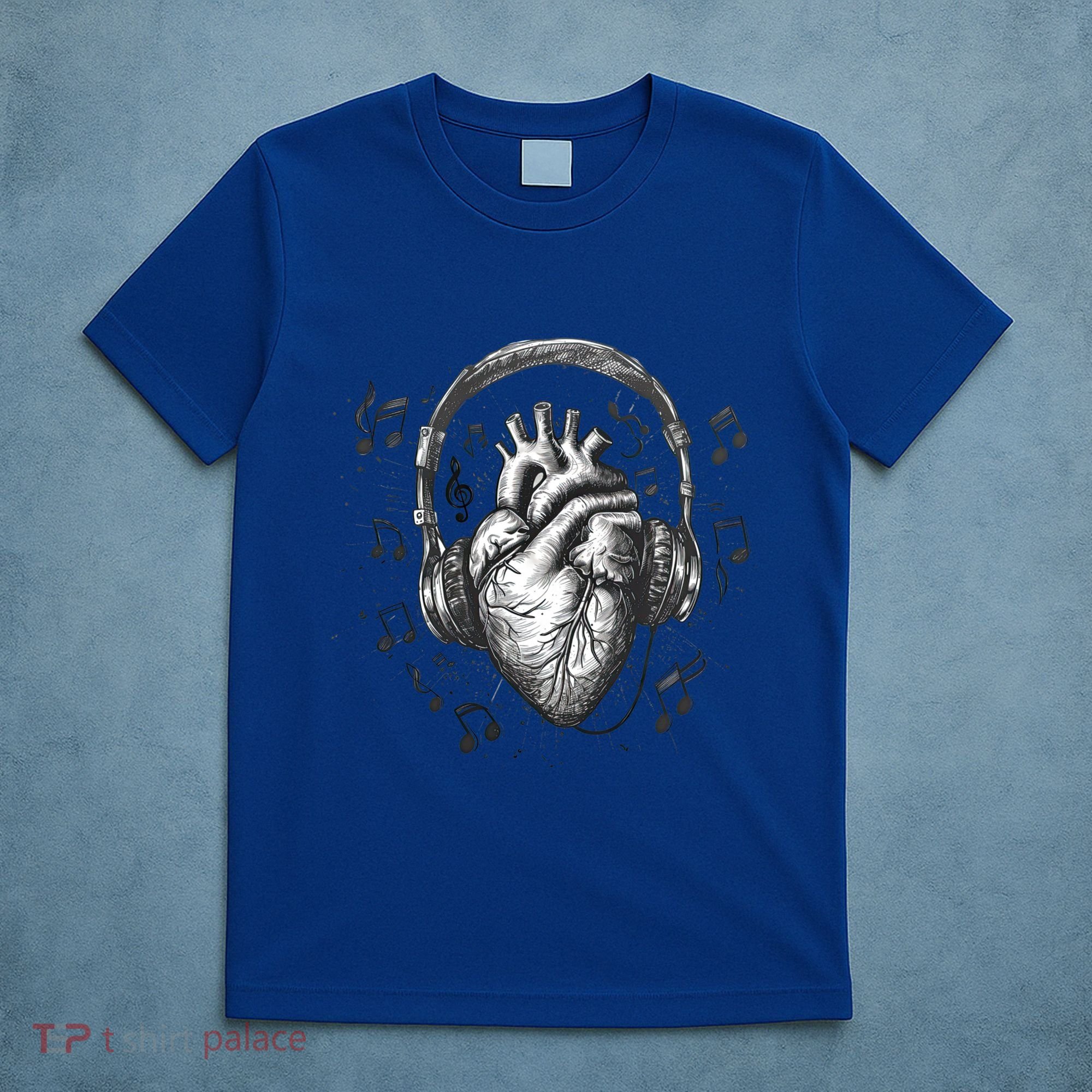 Dark Edgy Realistic Heart With Headphone Gothic Rock Cute Gift T-Shirt